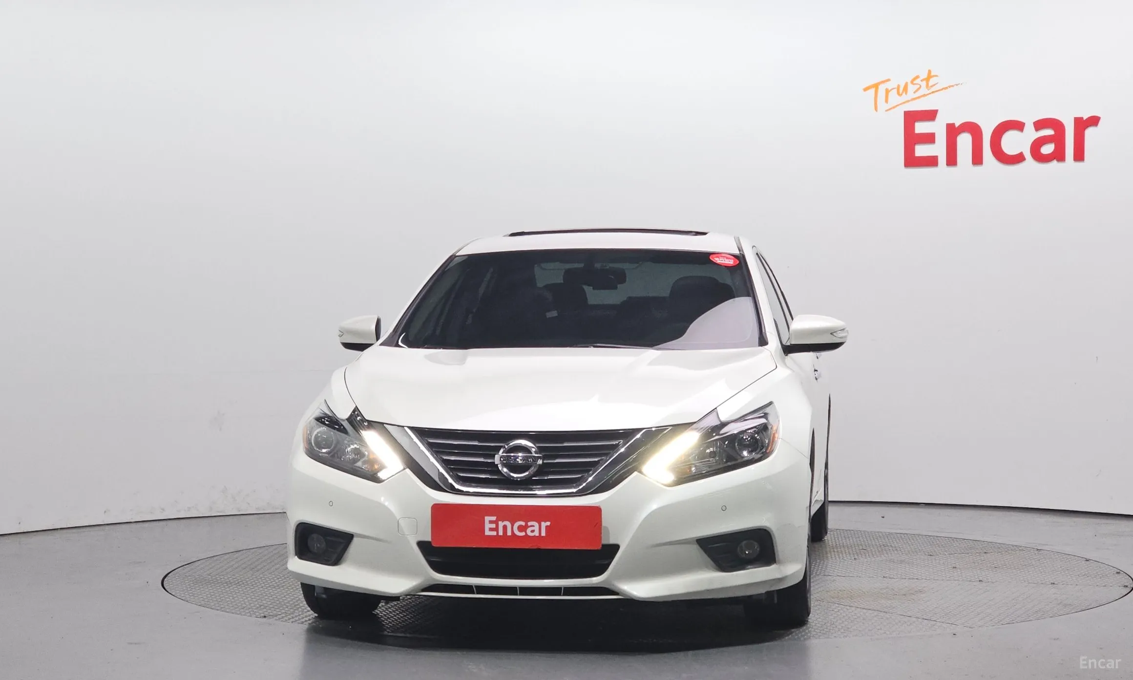 Nissan Altima превью 3