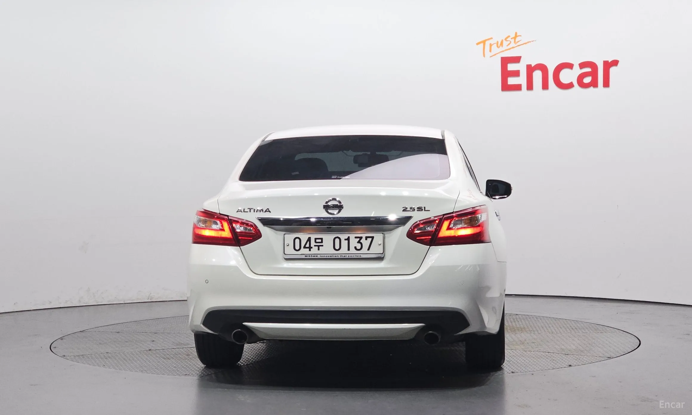 Nissan Altima превью 4