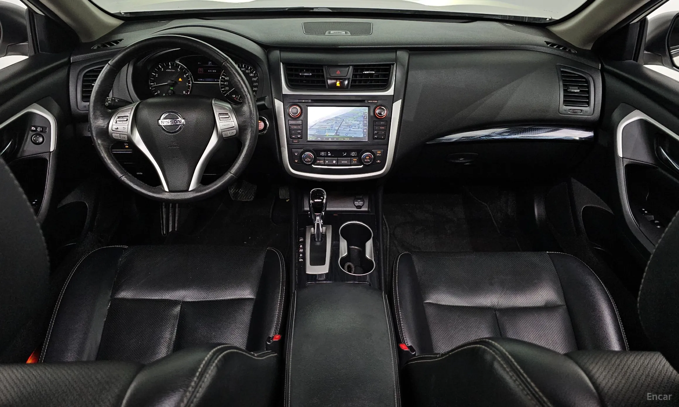Nissan Altima превью 7