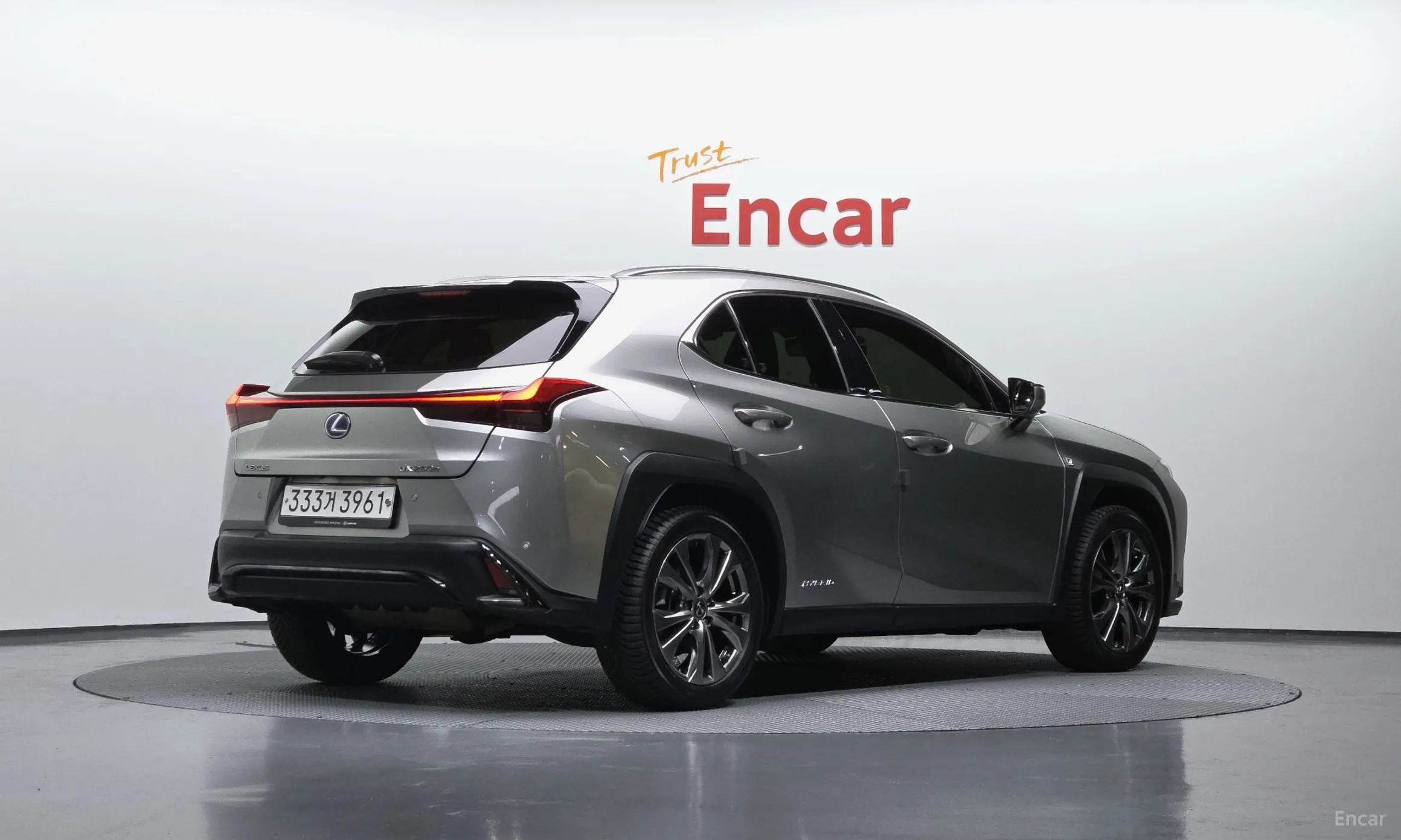 Lexus UX250h
