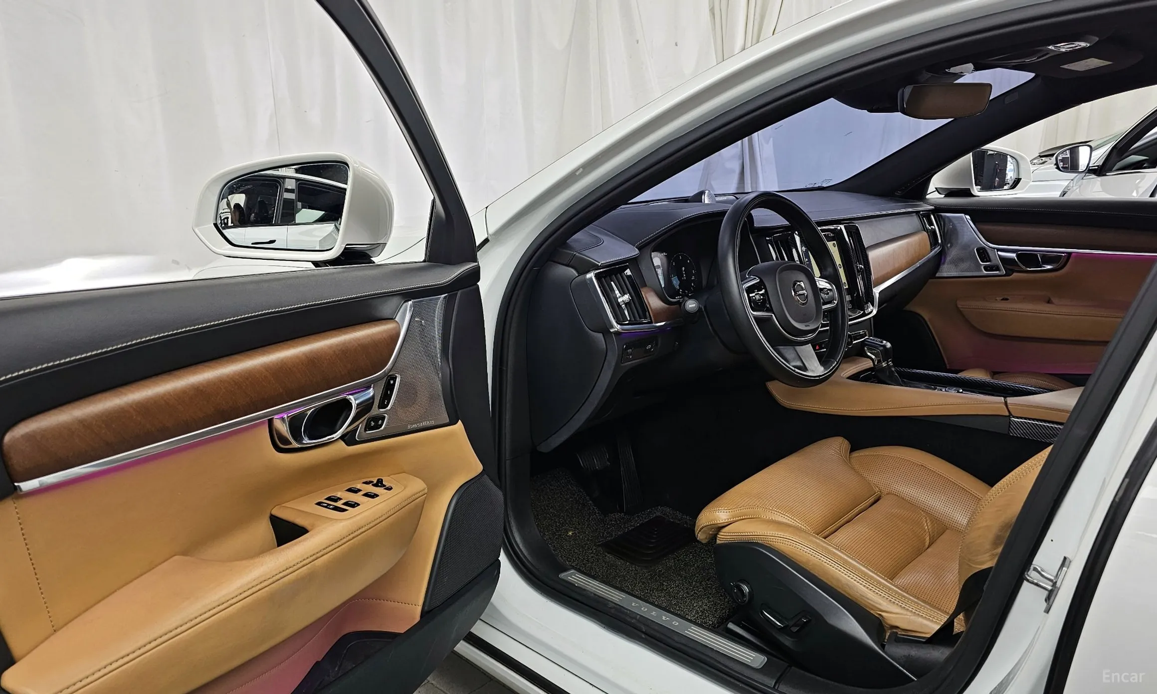 Volvo S90 превью 10