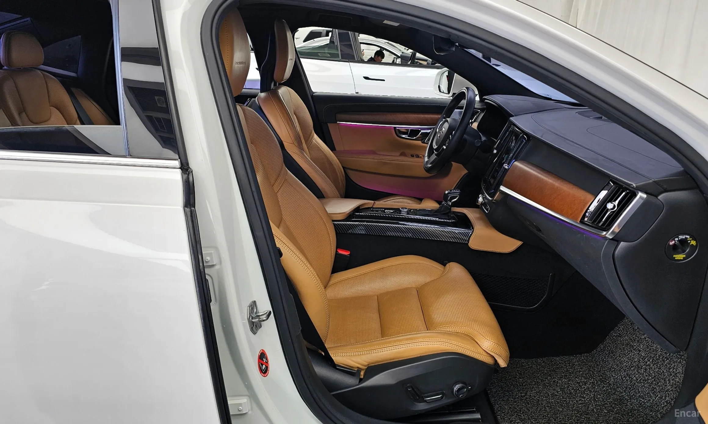 Volvo S90 превью 11