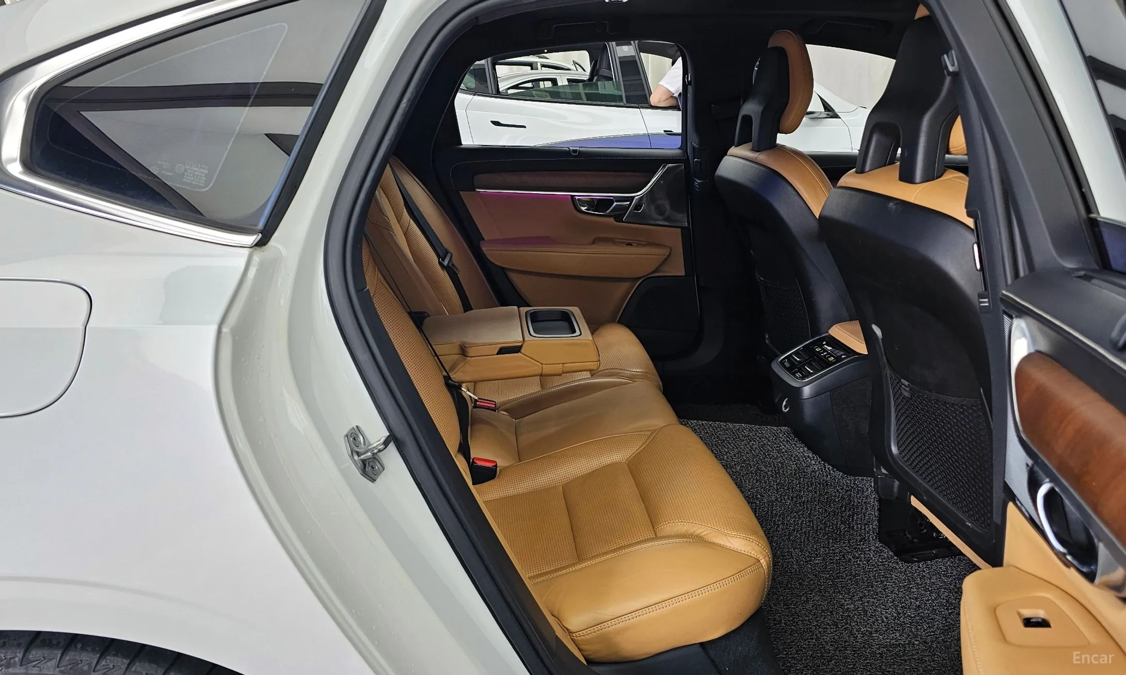 Volvo S90 превью 12