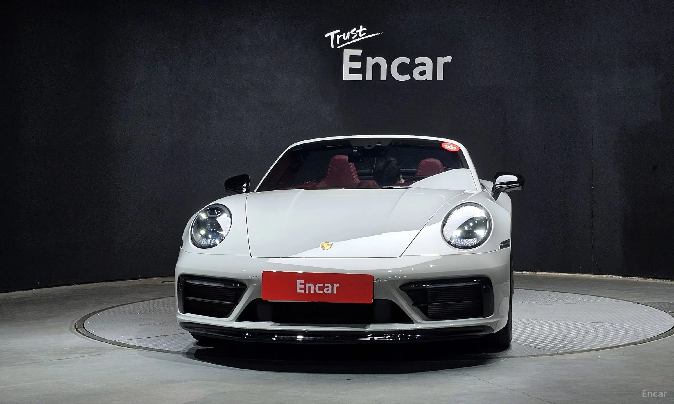Porsche 911 (992) превью 3