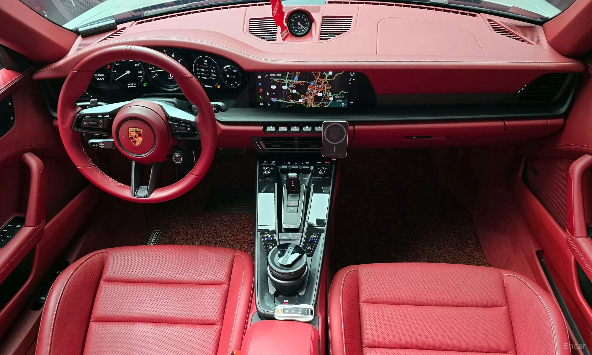 Porsche 911 (992) превью 7
