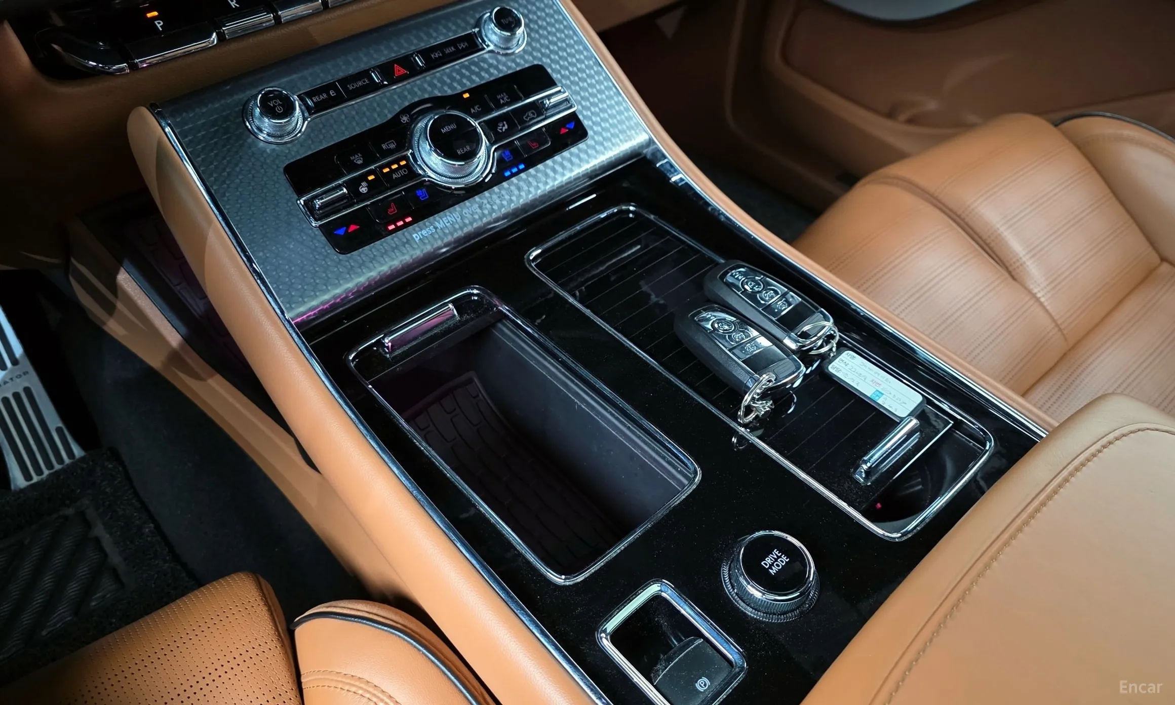 Lincoln Aviator 2nd Generation превью 12
