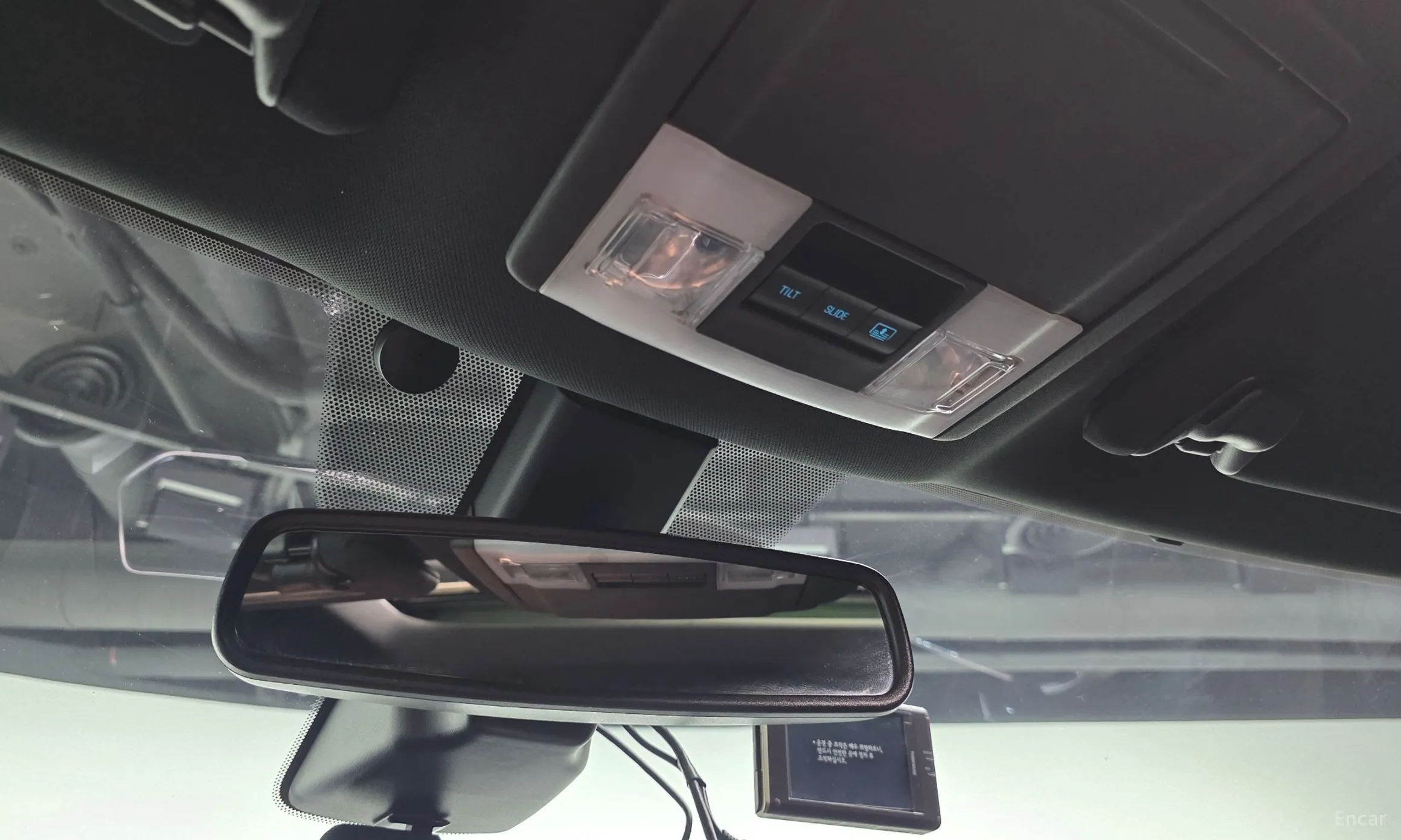 Ford Explorer превью 19