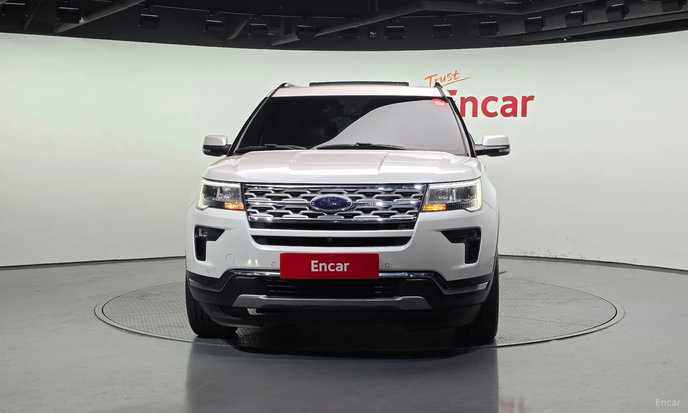 Ford Explorer превью 3