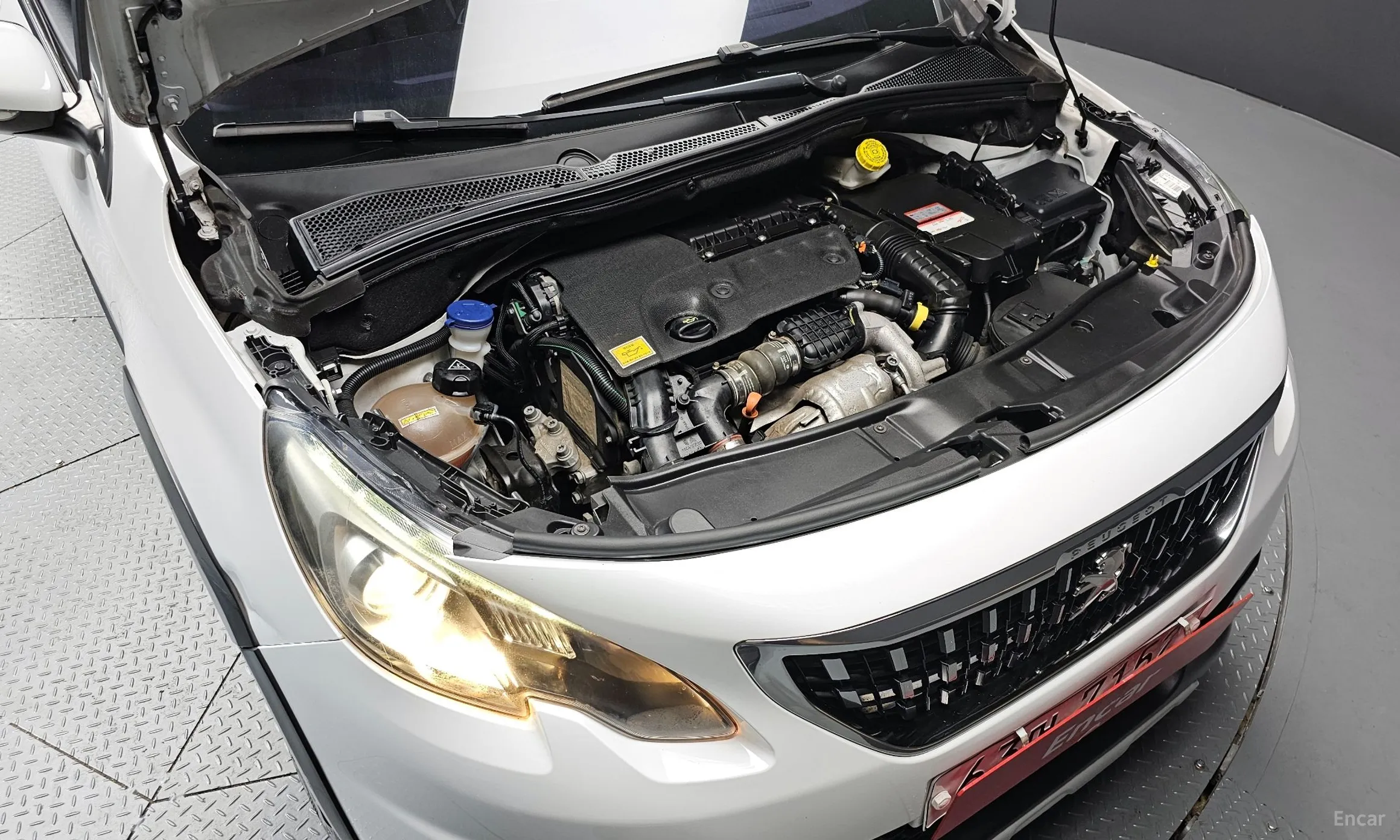 Peugeot 2008. превью 6