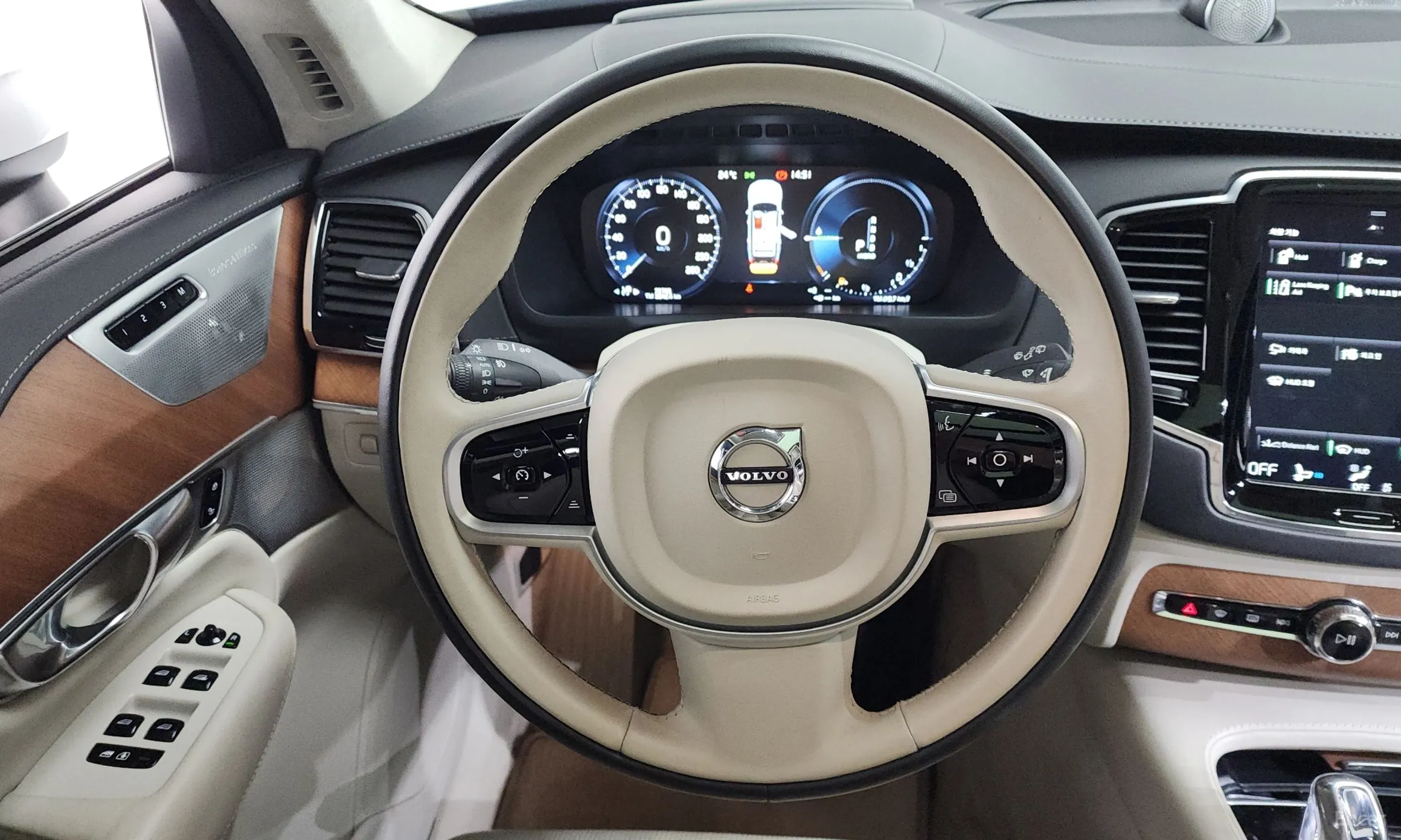 Volvo XC90 Gen 2 превью 14