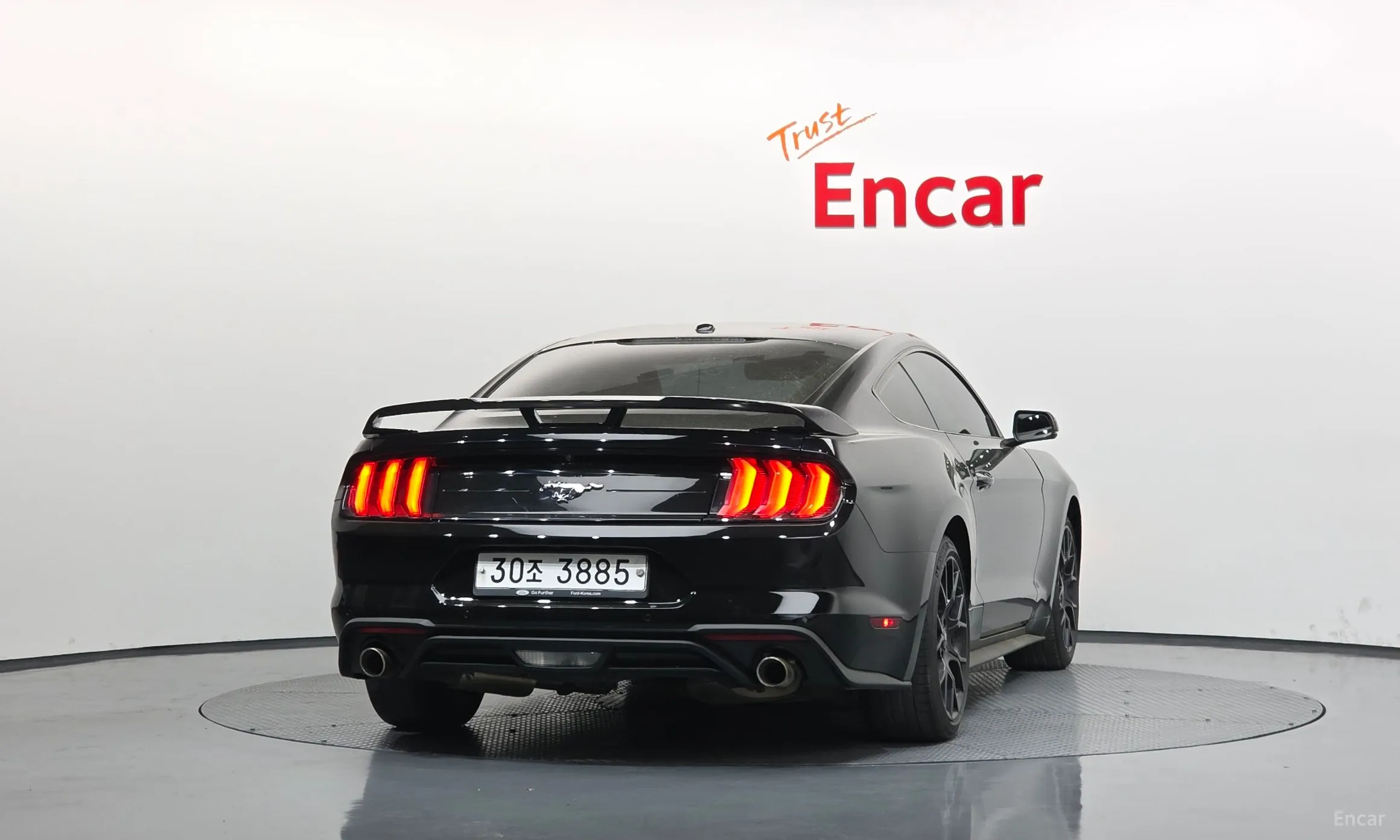 Ford Mustang превью 4