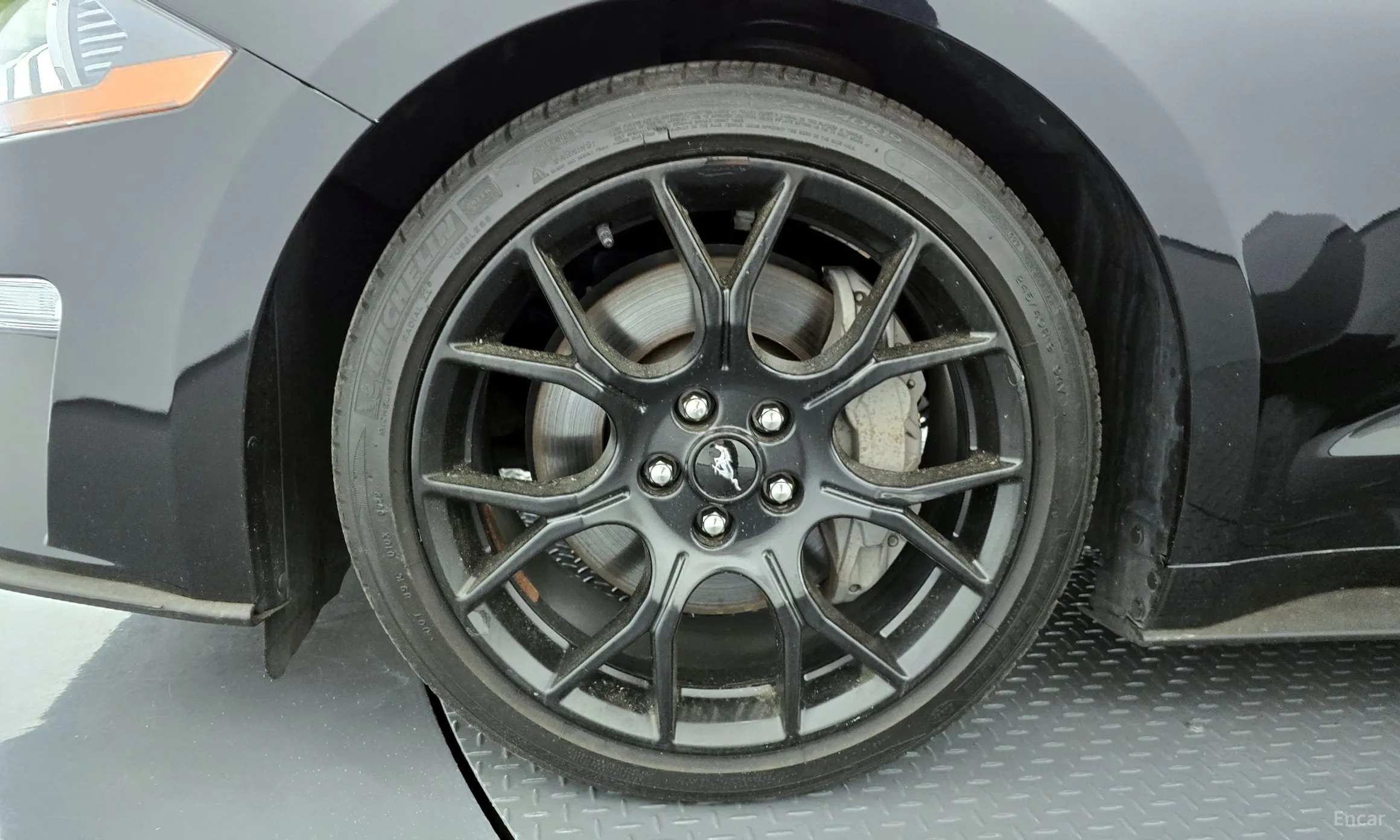 Ford Mustang превью 5