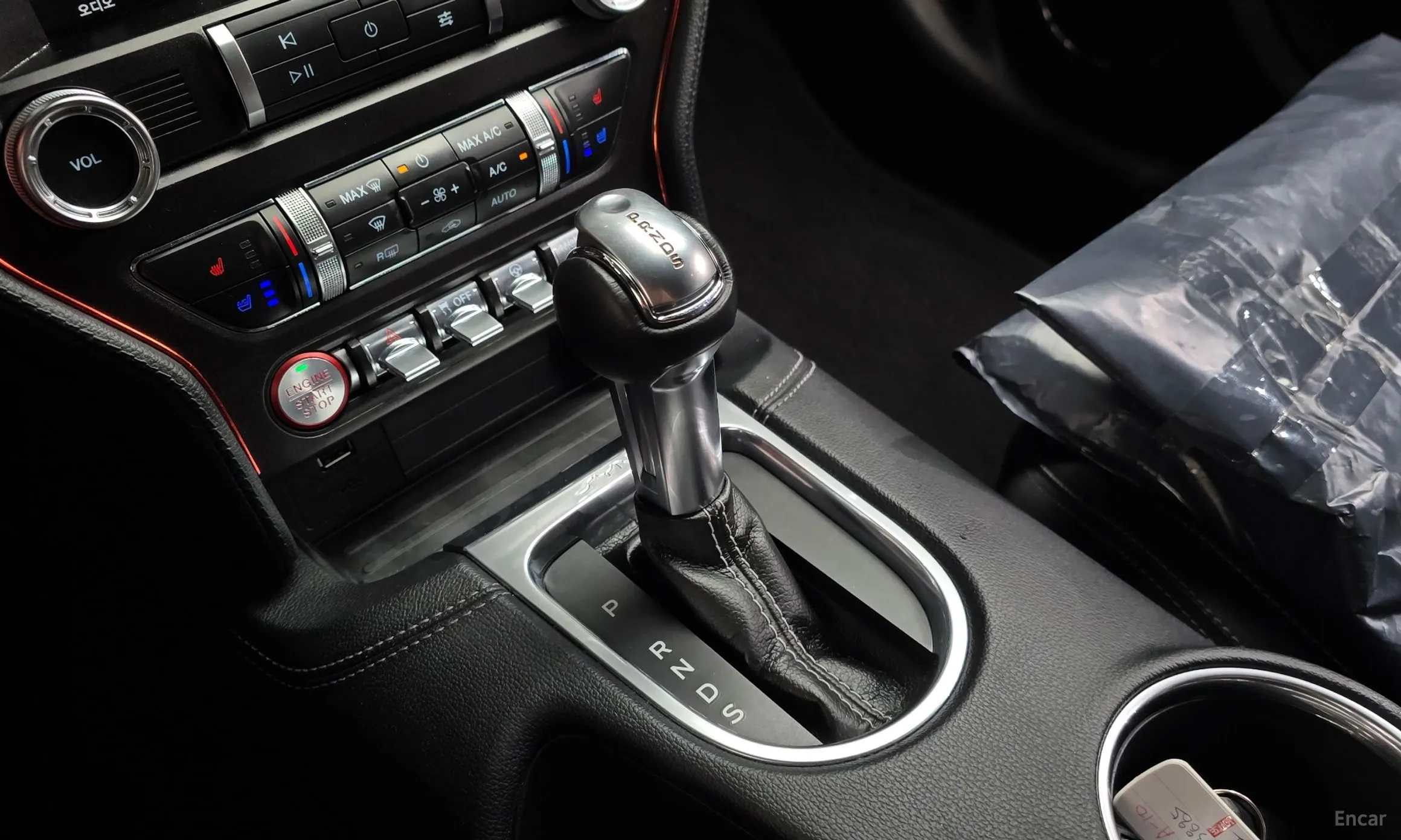 Ford Mustang превью 9