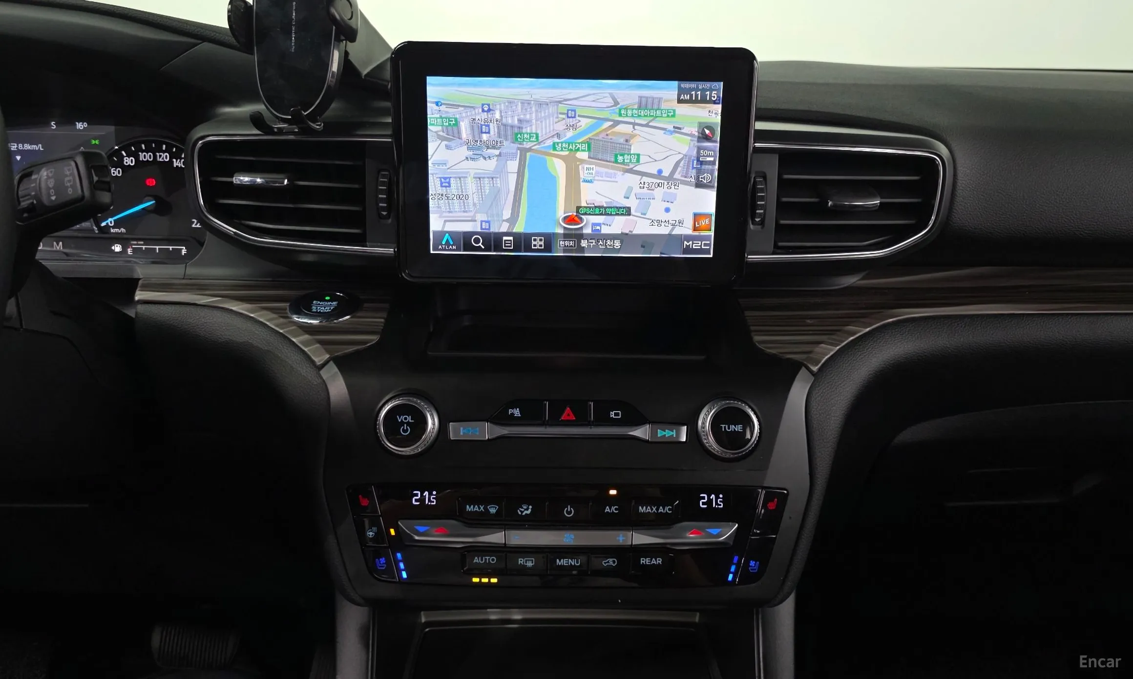 Ford Explorer 6th Generation превью 13