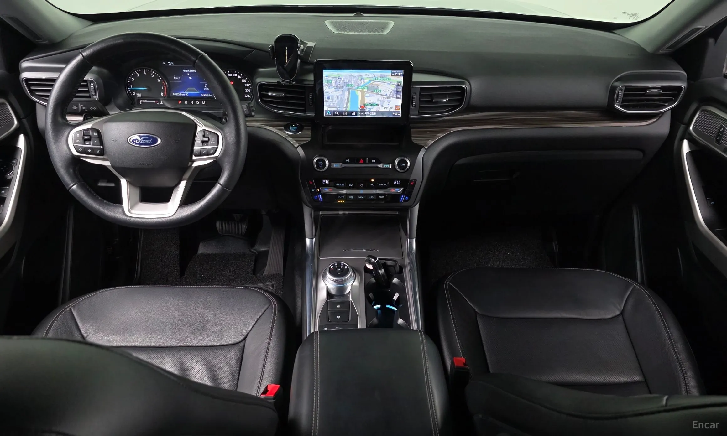 Ford Explorer 6th Generation превью 7
