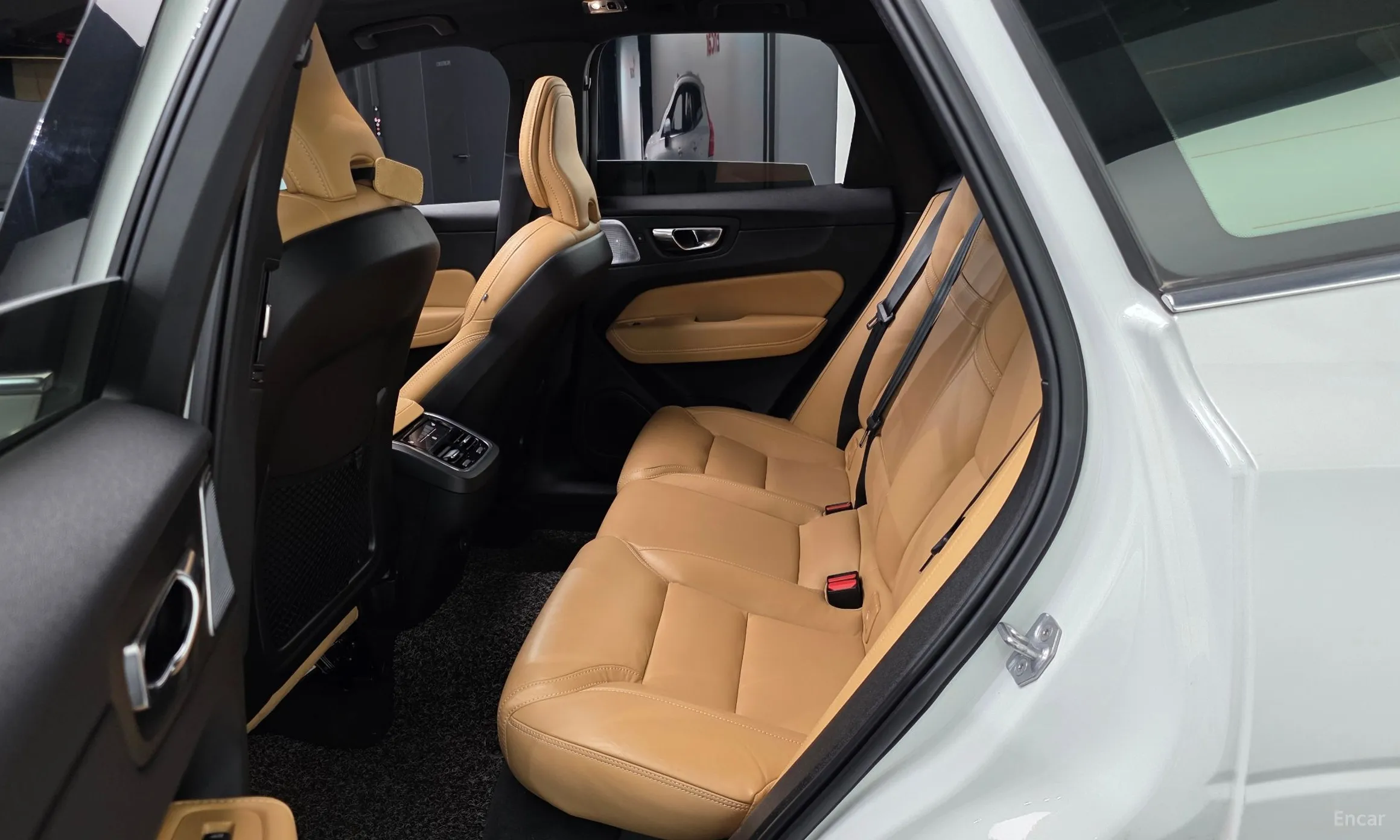 Volvo XC60 Gen 2 превью 12