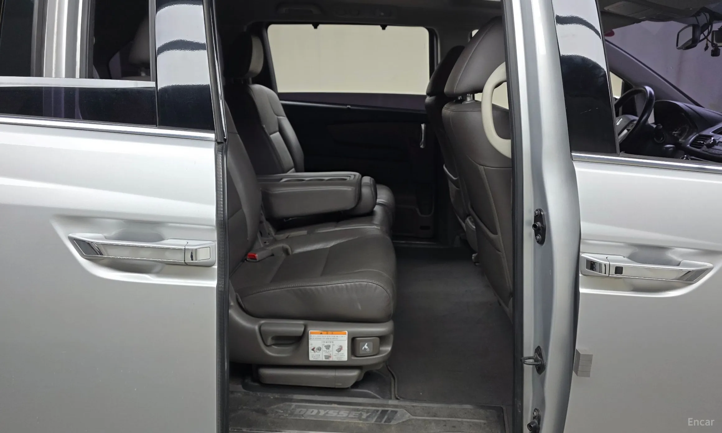 Honda Odyssey превью 12
