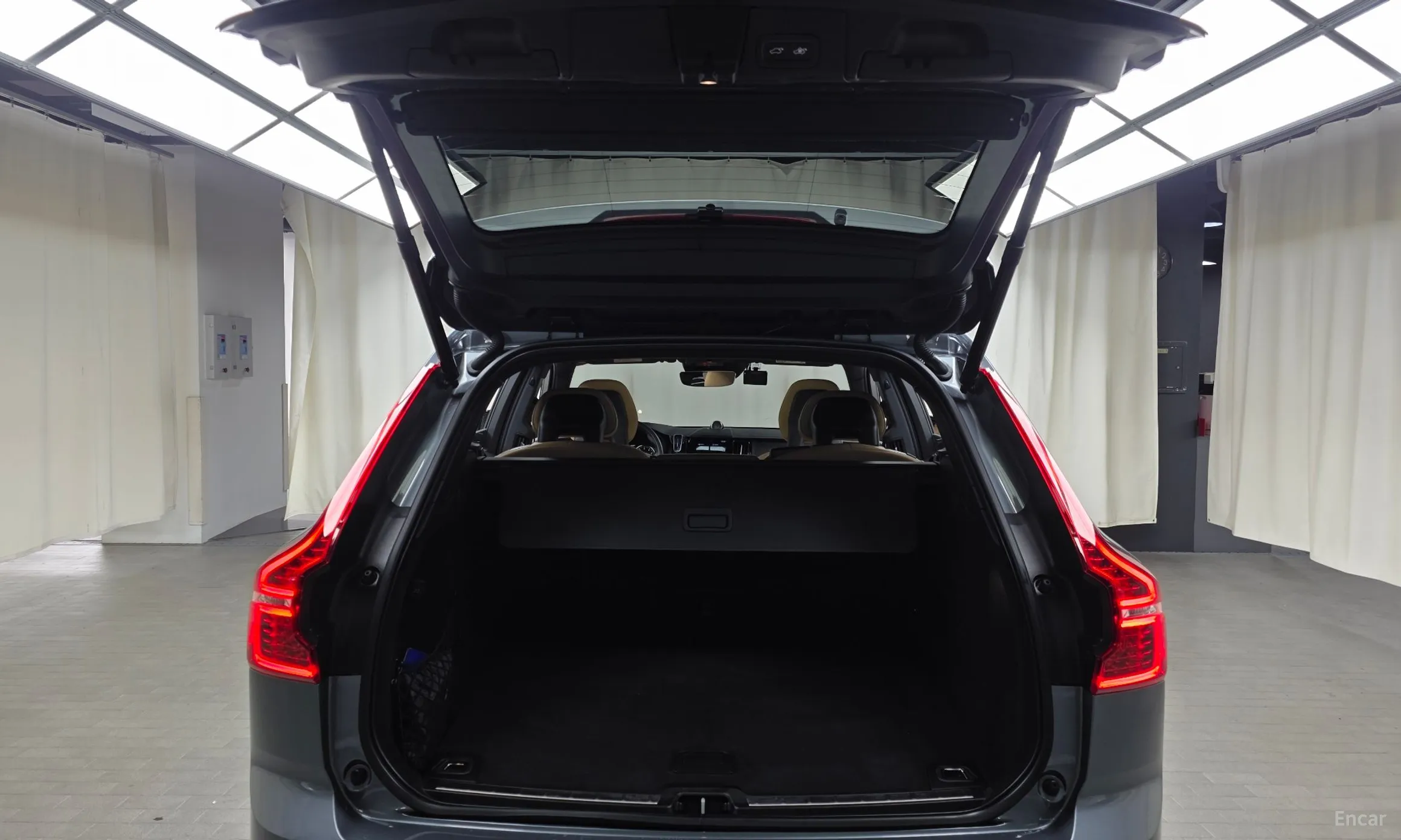 Volvo XC60 Gen 2 превью 20