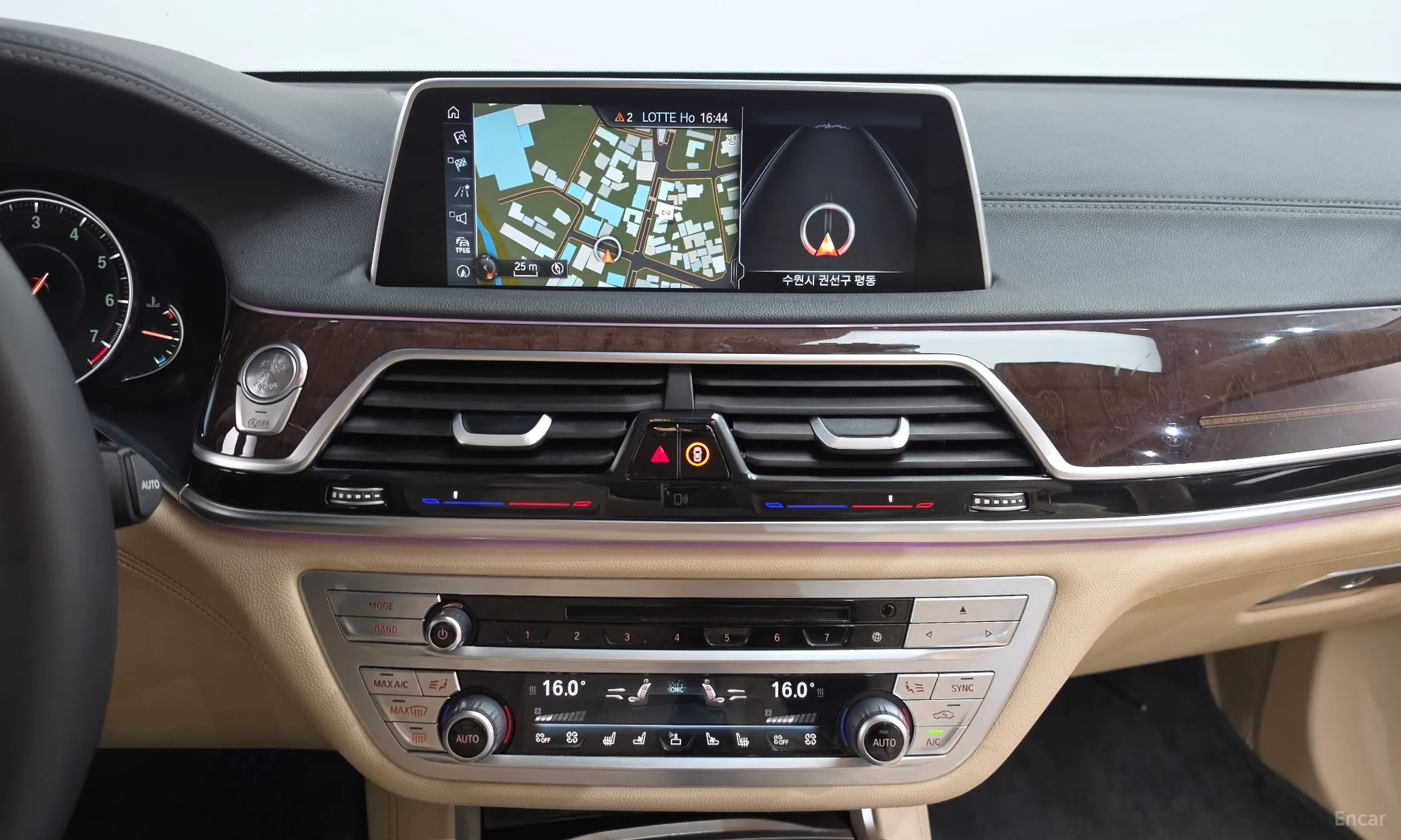 BMW 7 Series (G11) превью 12
