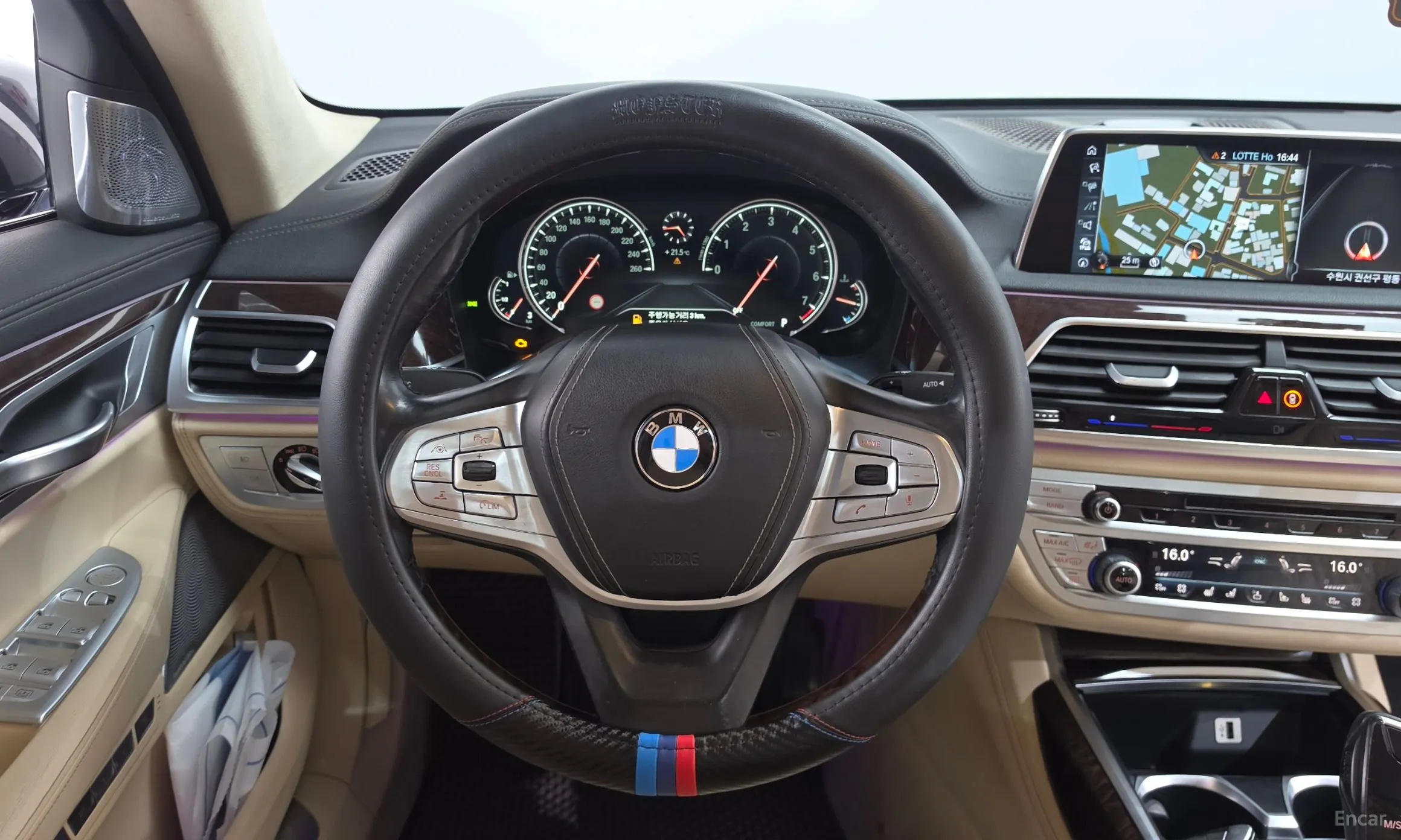 BMW 7 Series (G11) превью 13