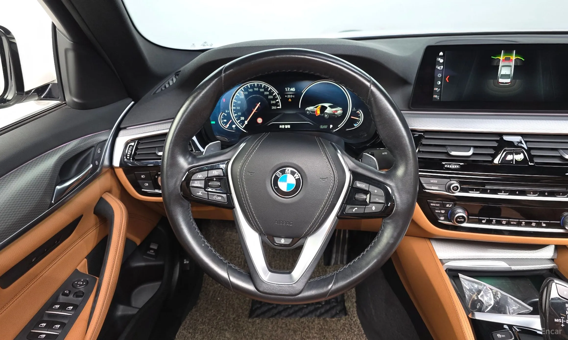 BMW 5 Series (G30) превью 13