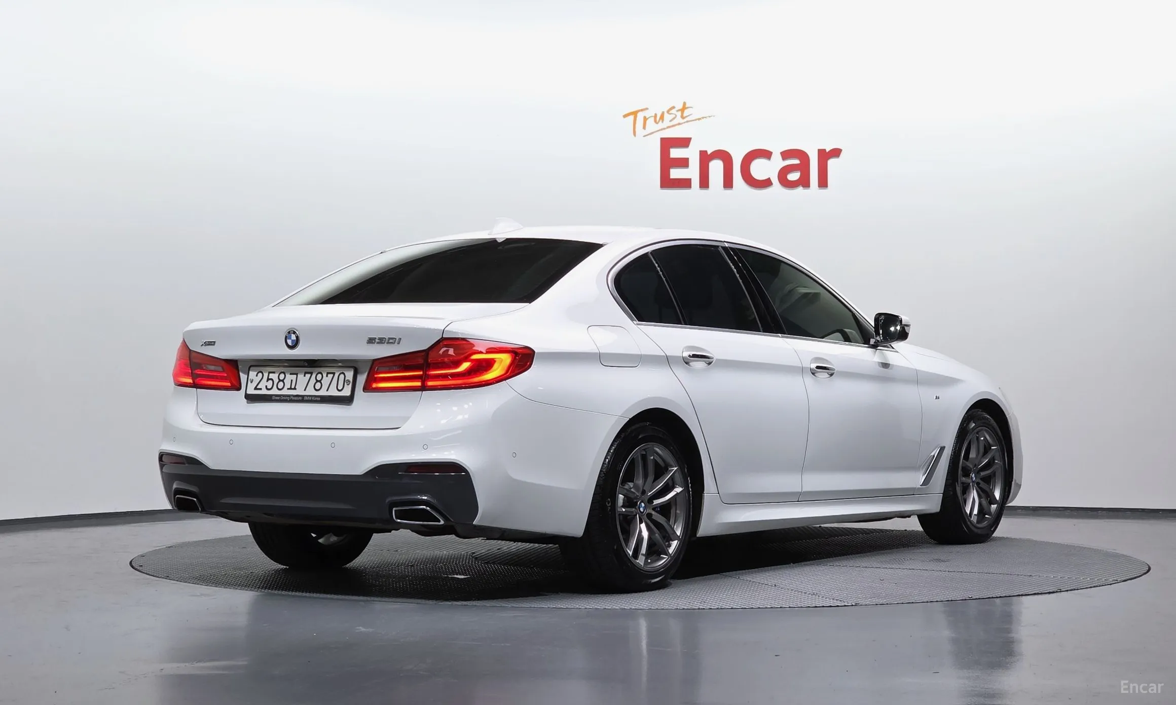 BMW 5 Series (G30)