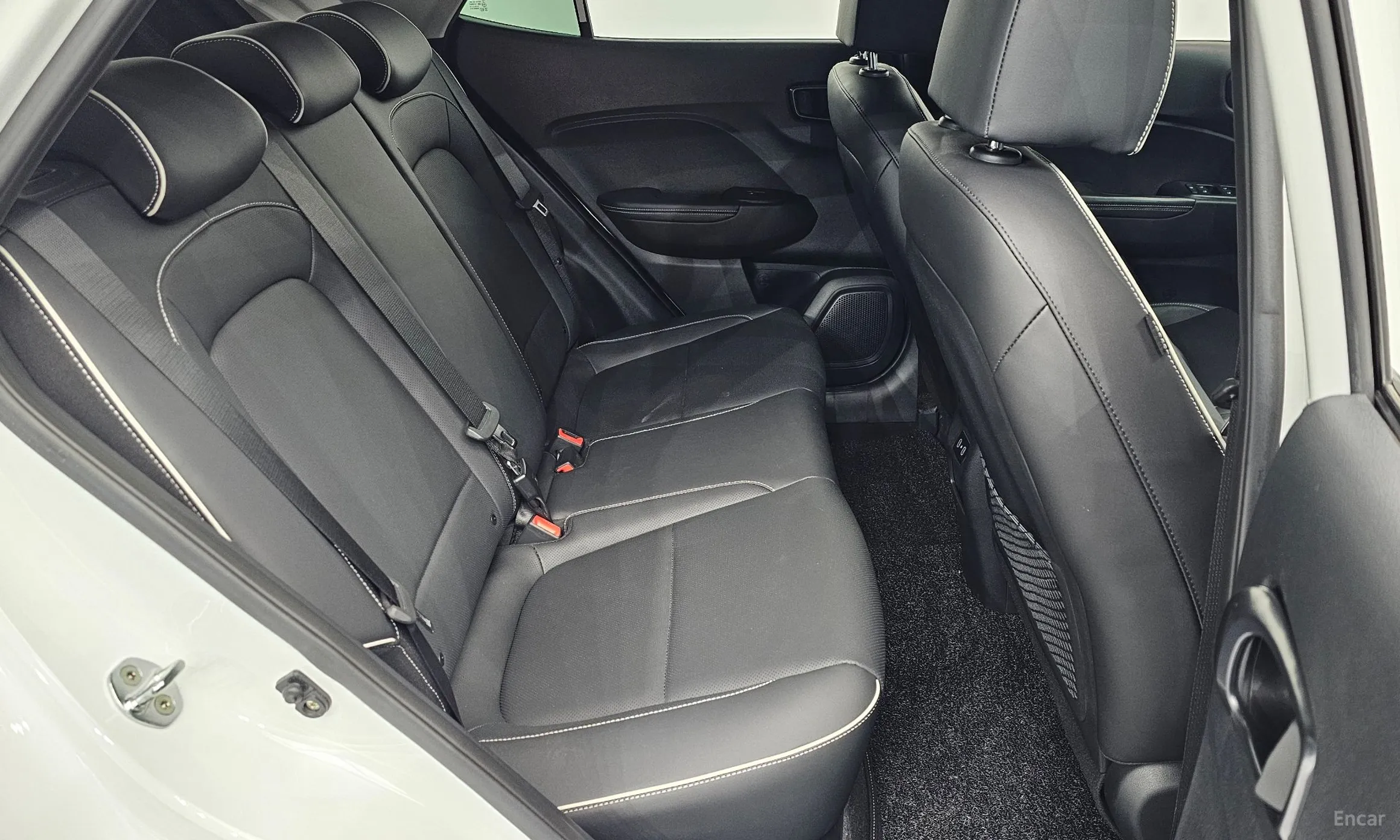 Hyundai Venue превью 12