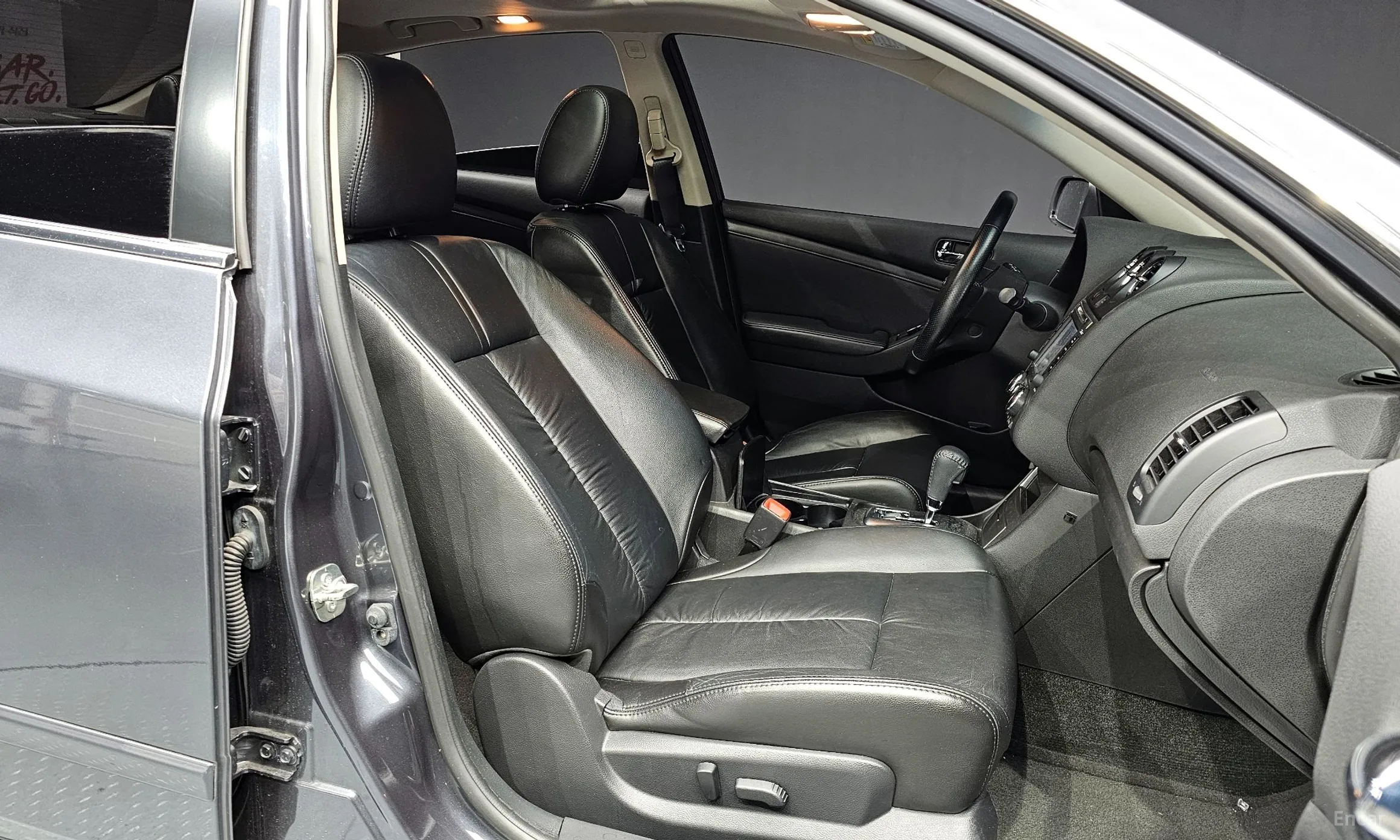 Nissan Altima превью 11