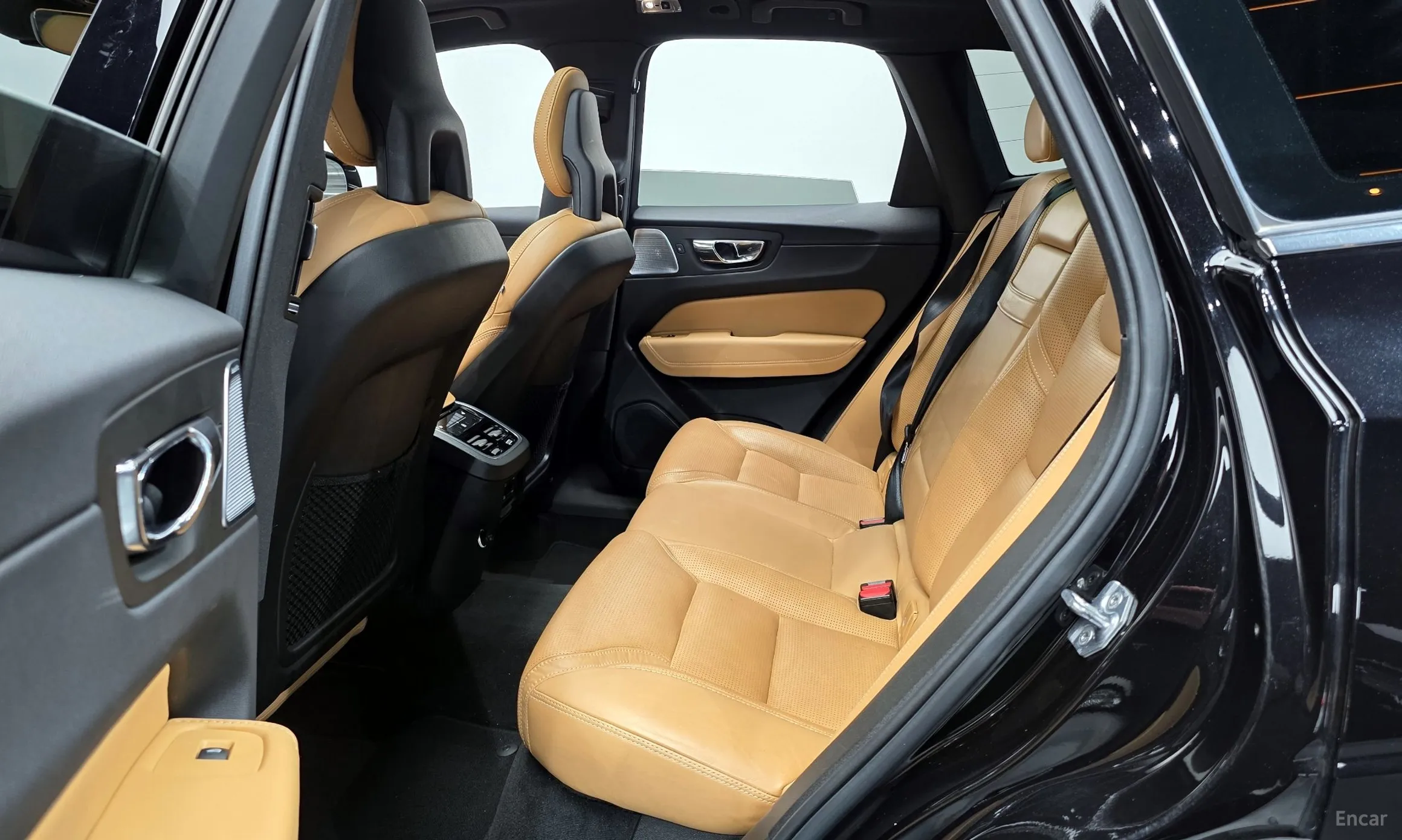 Volvo XC60 Gen 2 превью 11