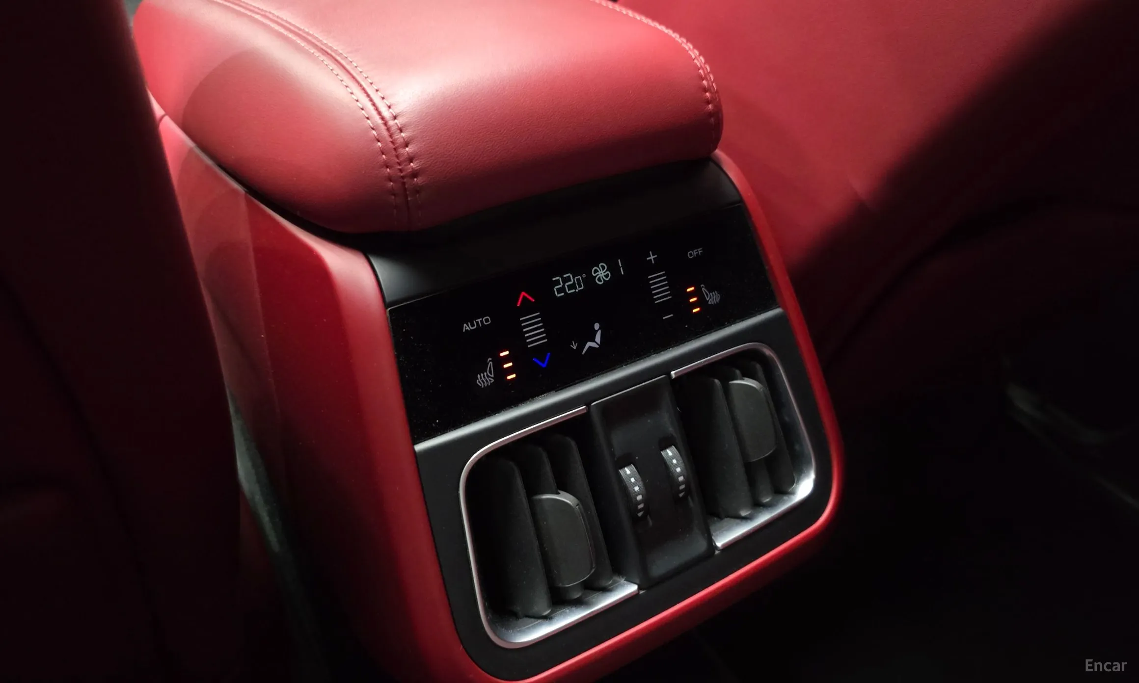 Maserati Grekale превью 19