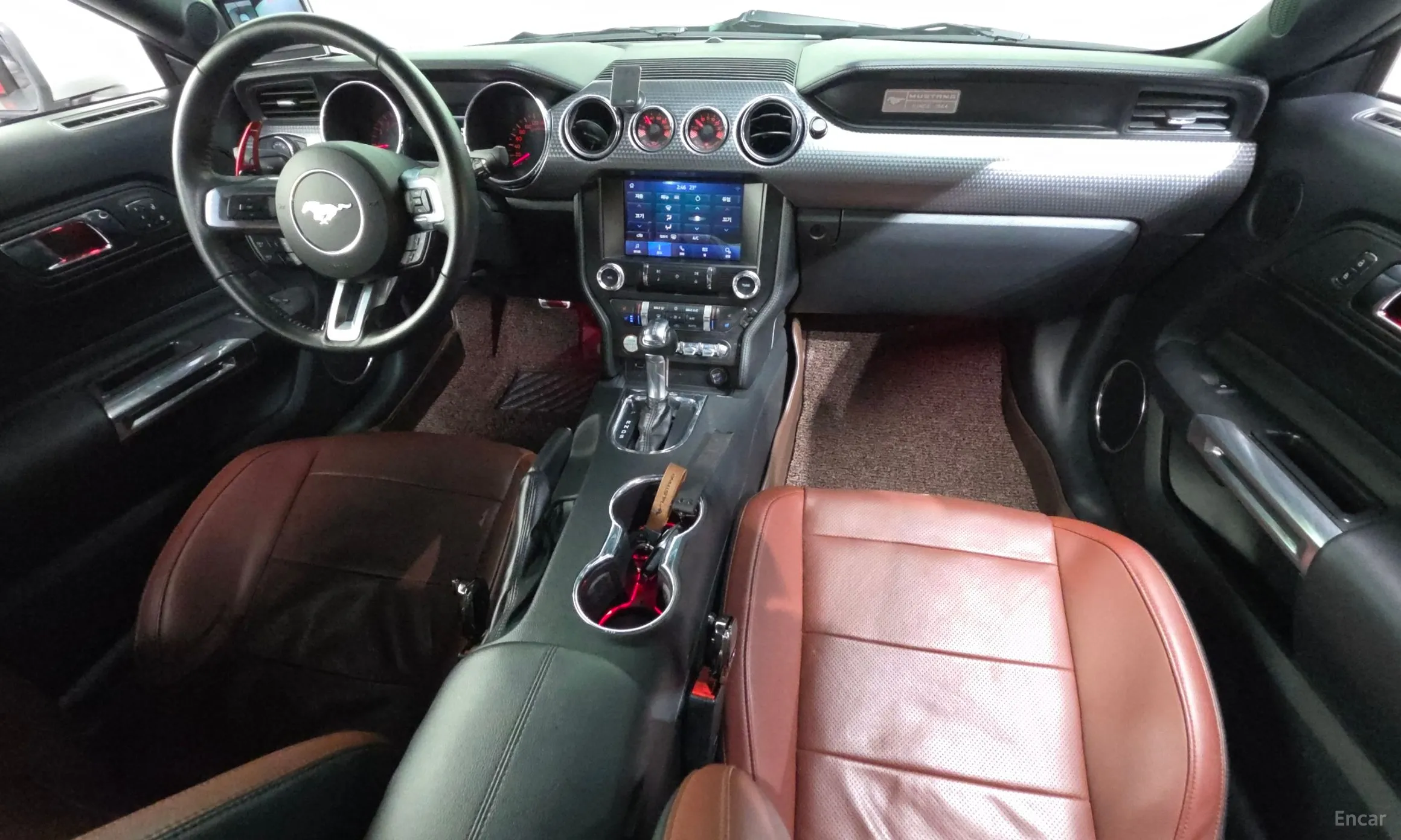 Ford Mustang превью 7