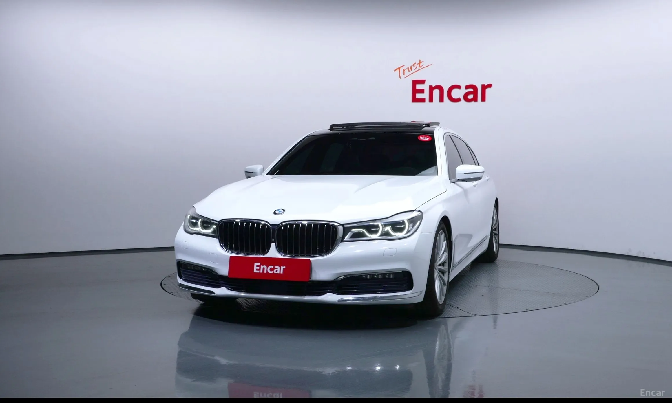 BMW 7 Series (G11) превью 3