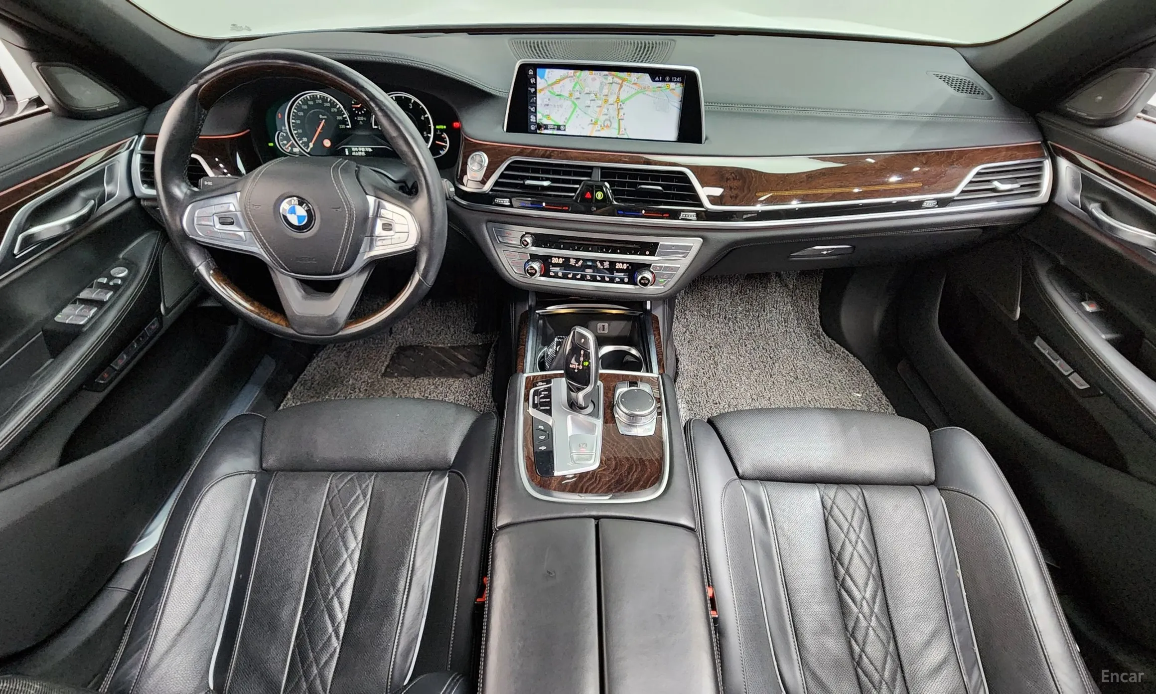 BMW 7 Series (G11) превью 7
