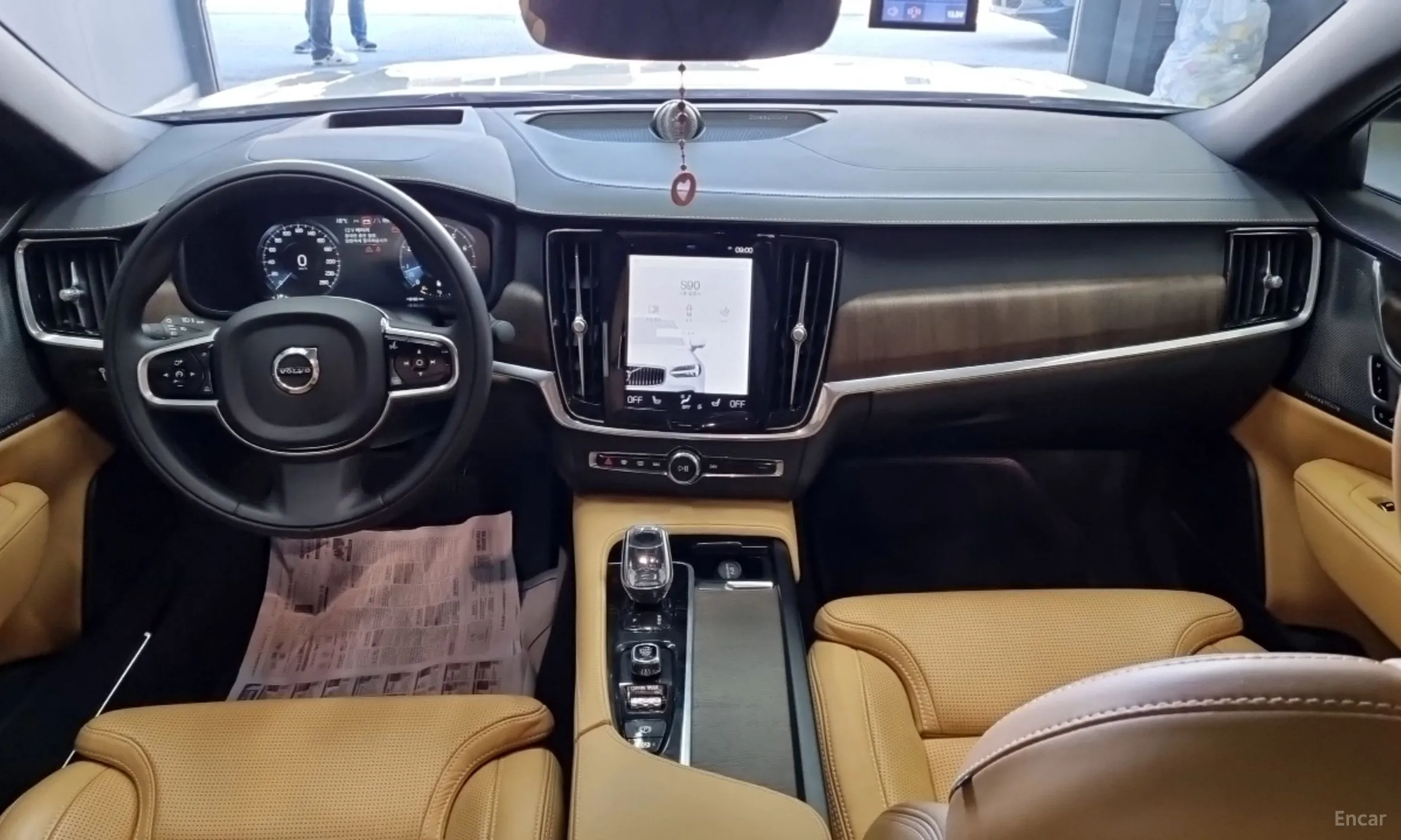 Volvo S90 превью 7