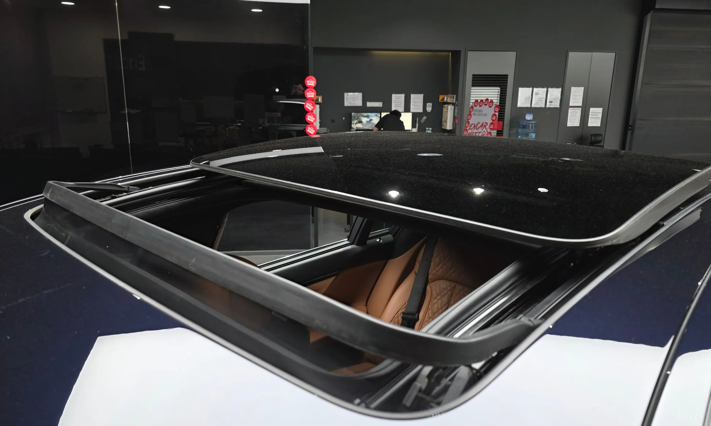 BMW 7 Series (G11) превью 19