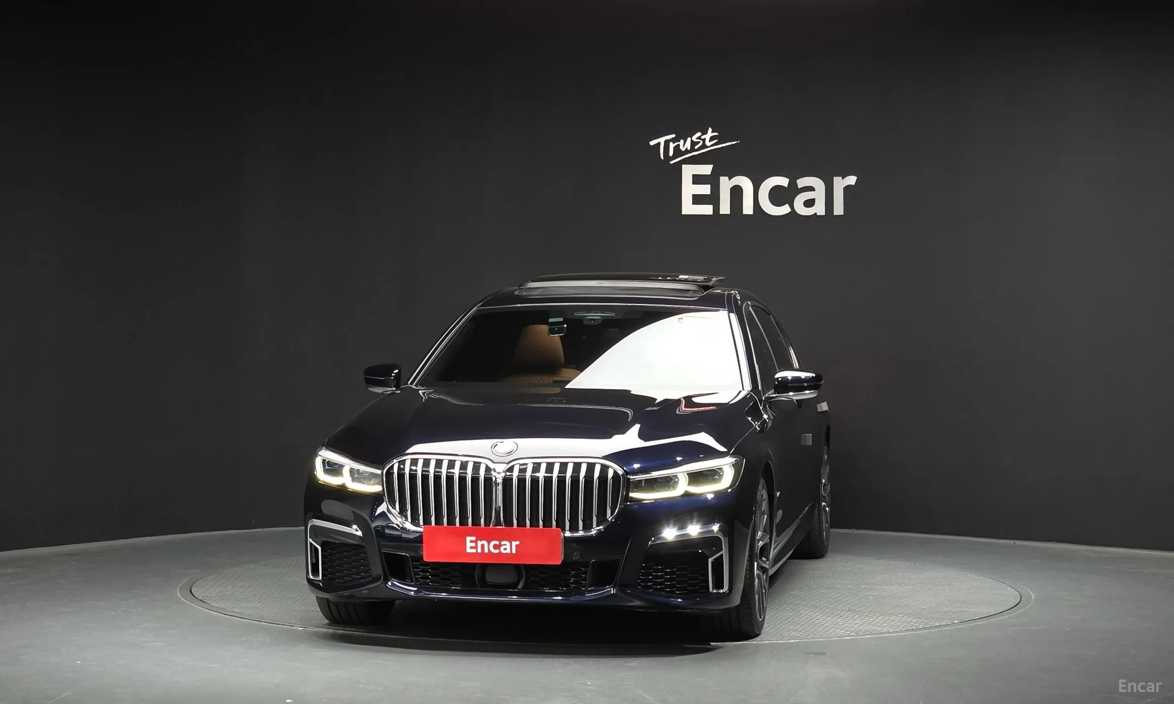 BMW 7 Series (G11) превью 3