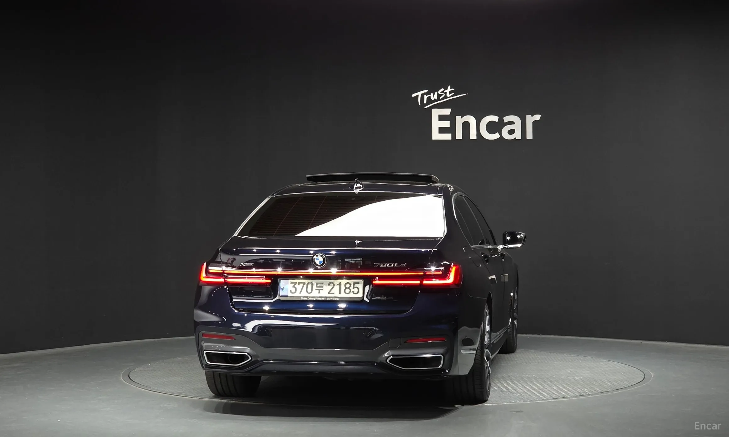 BMW 7 Series (G11) превью 4