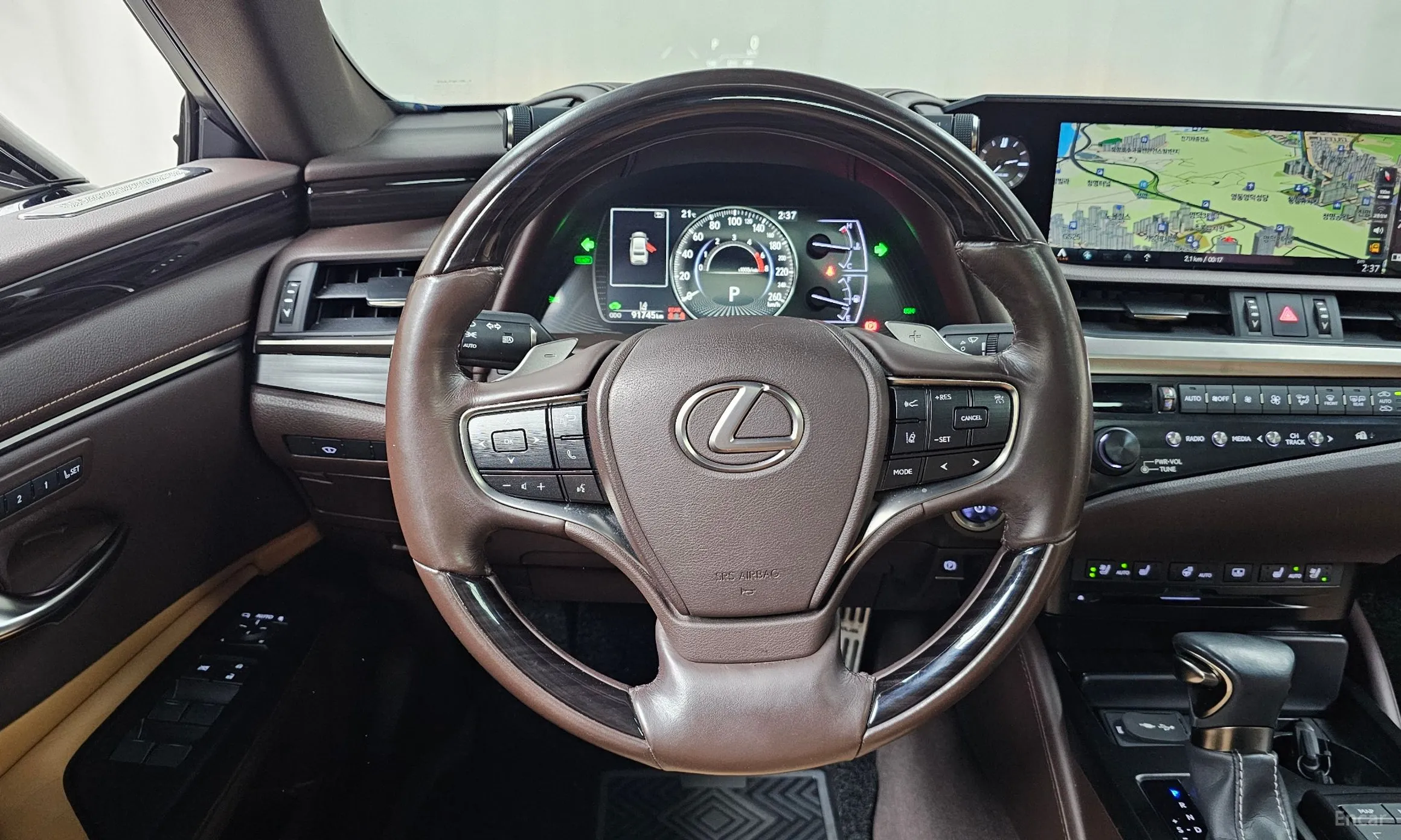 Lexus ES300h 7th Generation превью 14