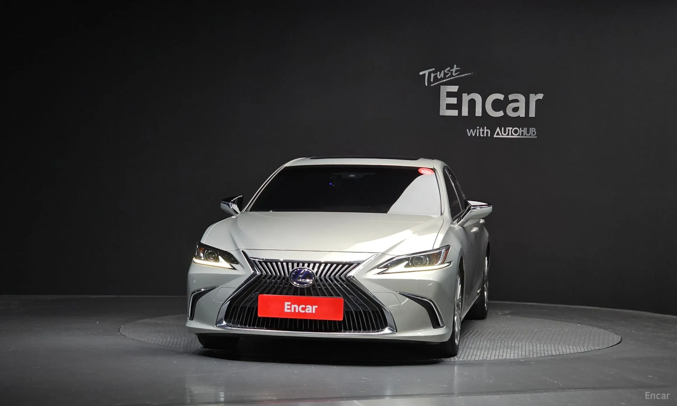 Lexus ES300h 7th Generation превью 3