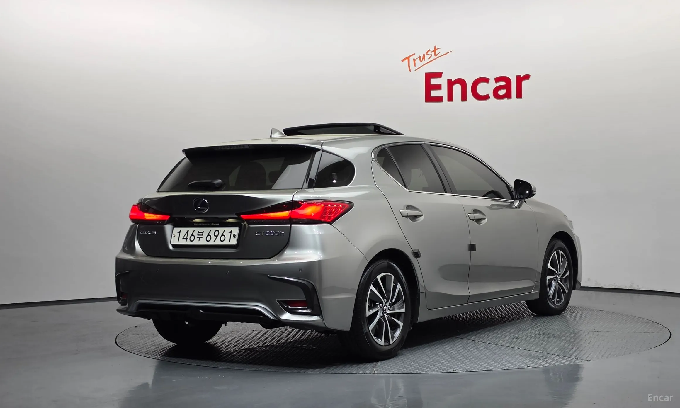 Lexus CT200h