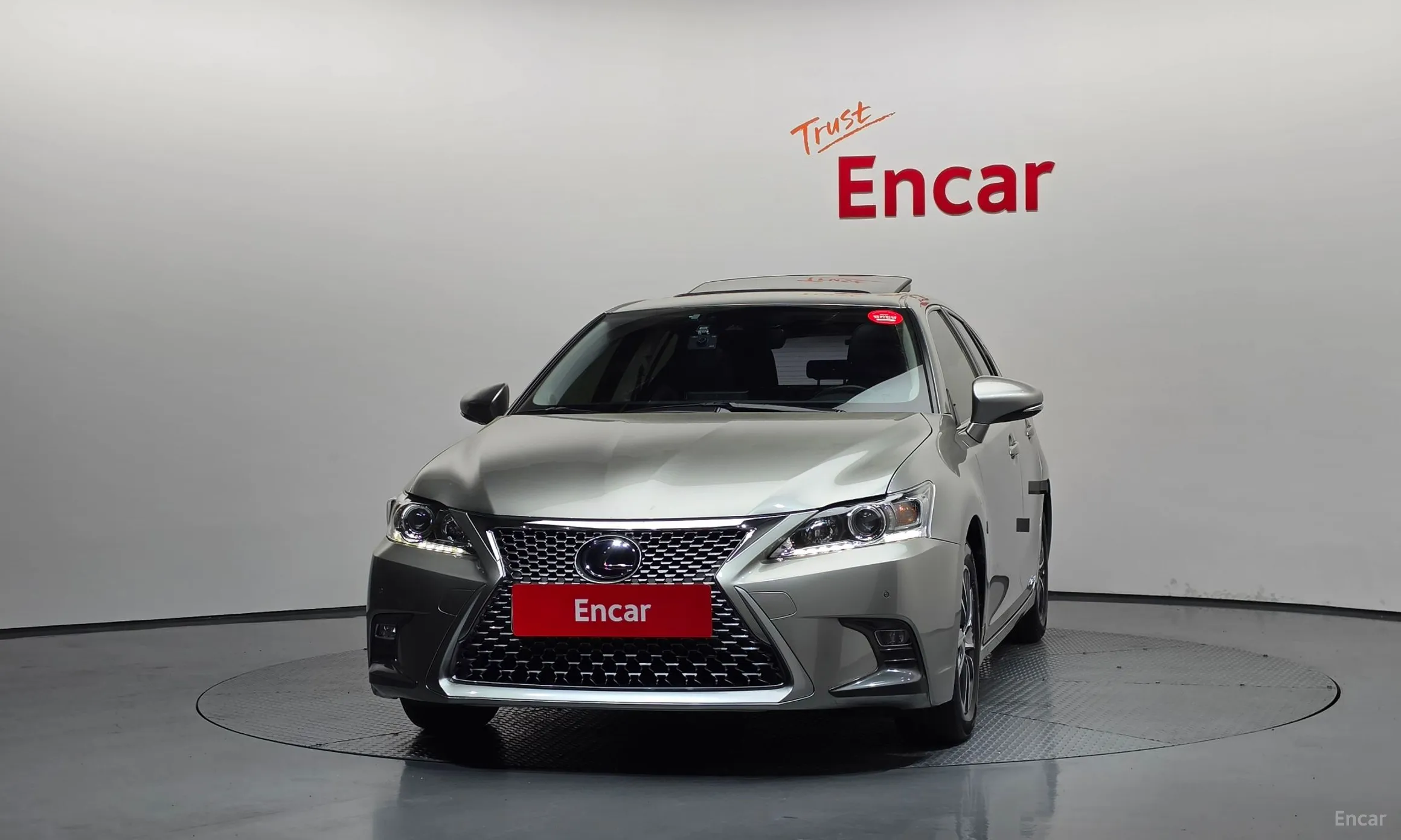 Lexus CT200h превью 3
