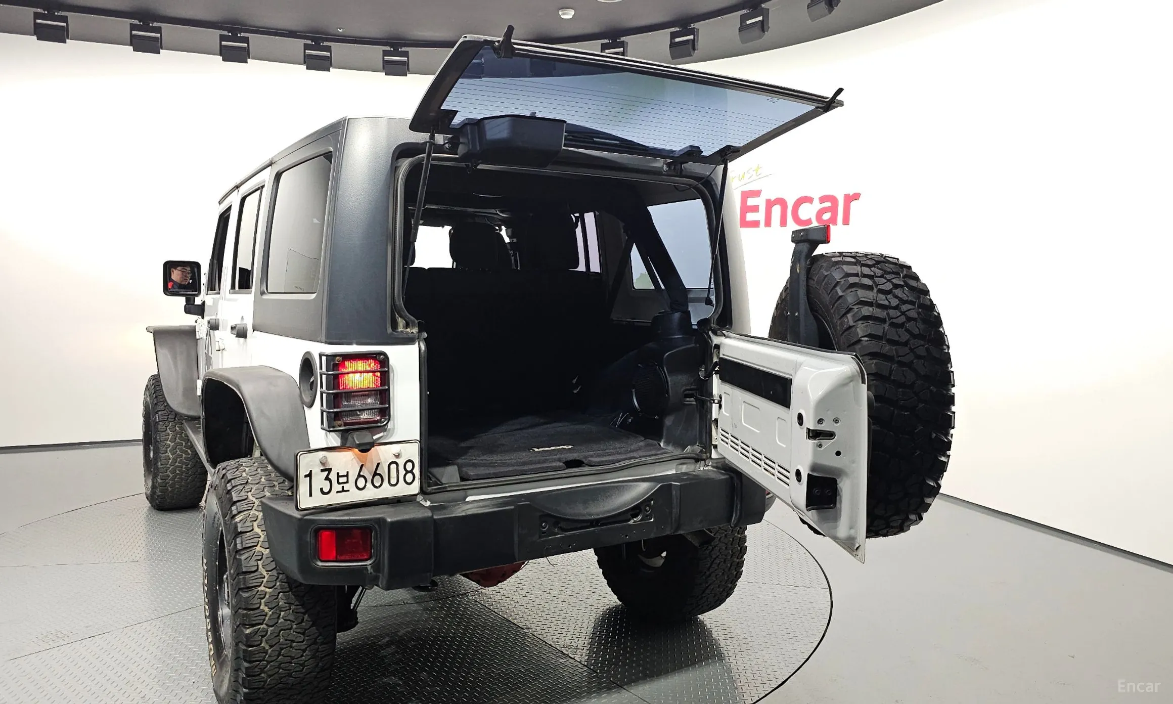 Jeep Wrangler (JK) превью 20