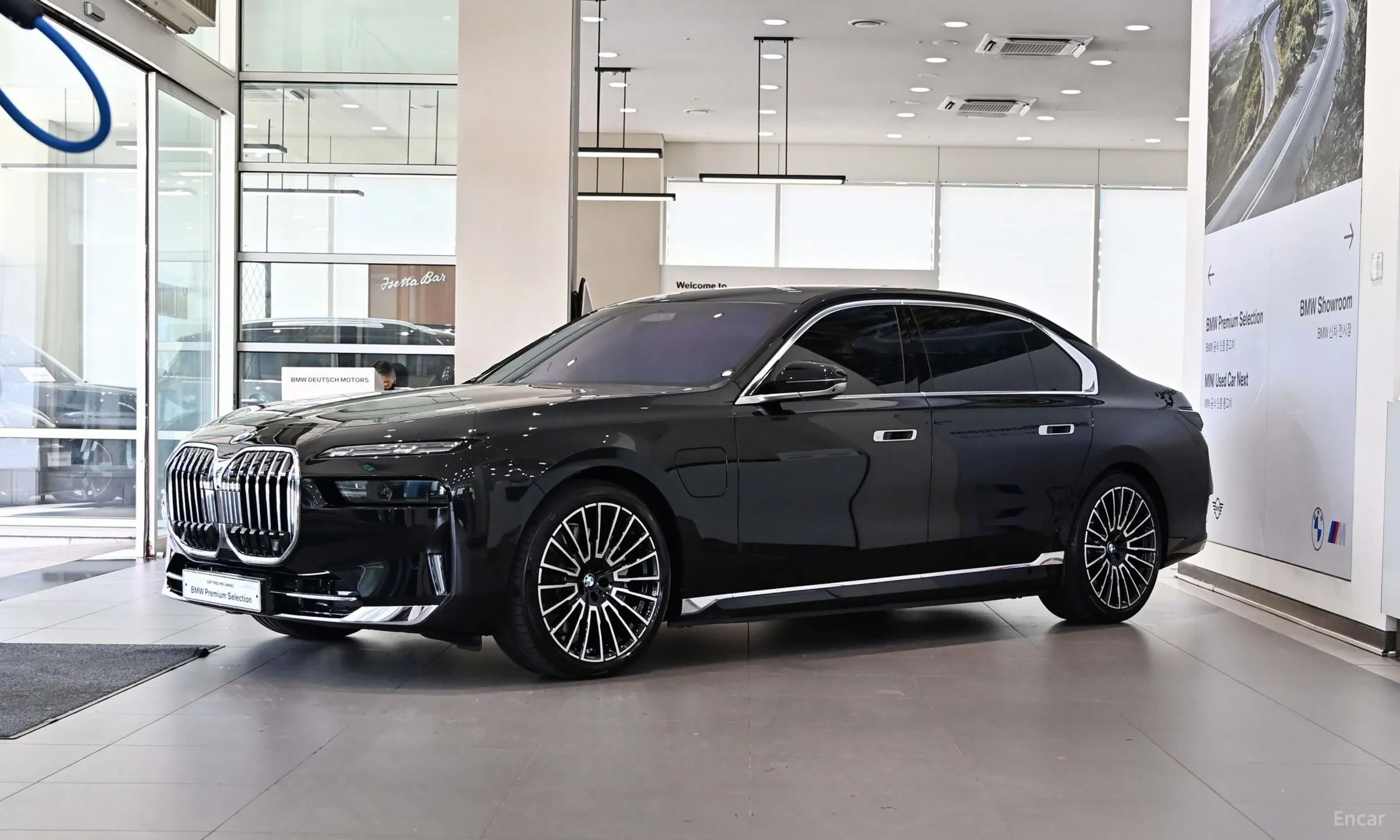 BMW 7 Series (G70)