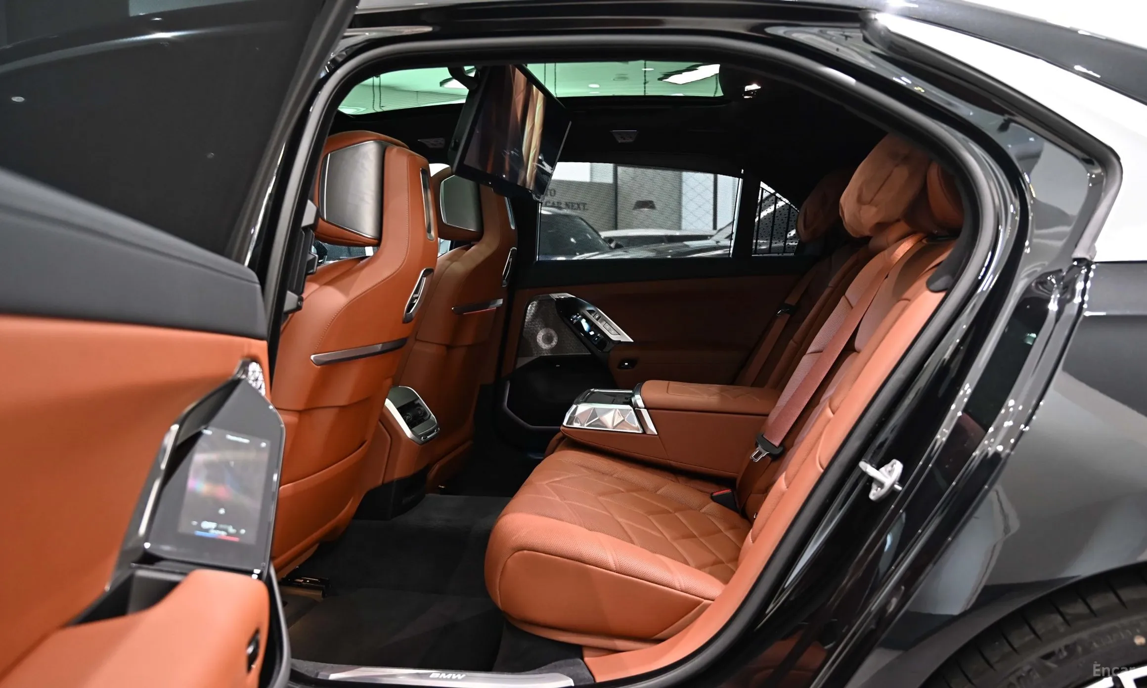 BMW 7 Series (G70) превью 10