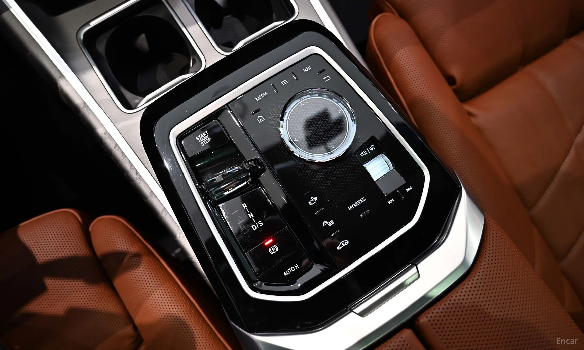 BMW 7 Series (G70) превью 11