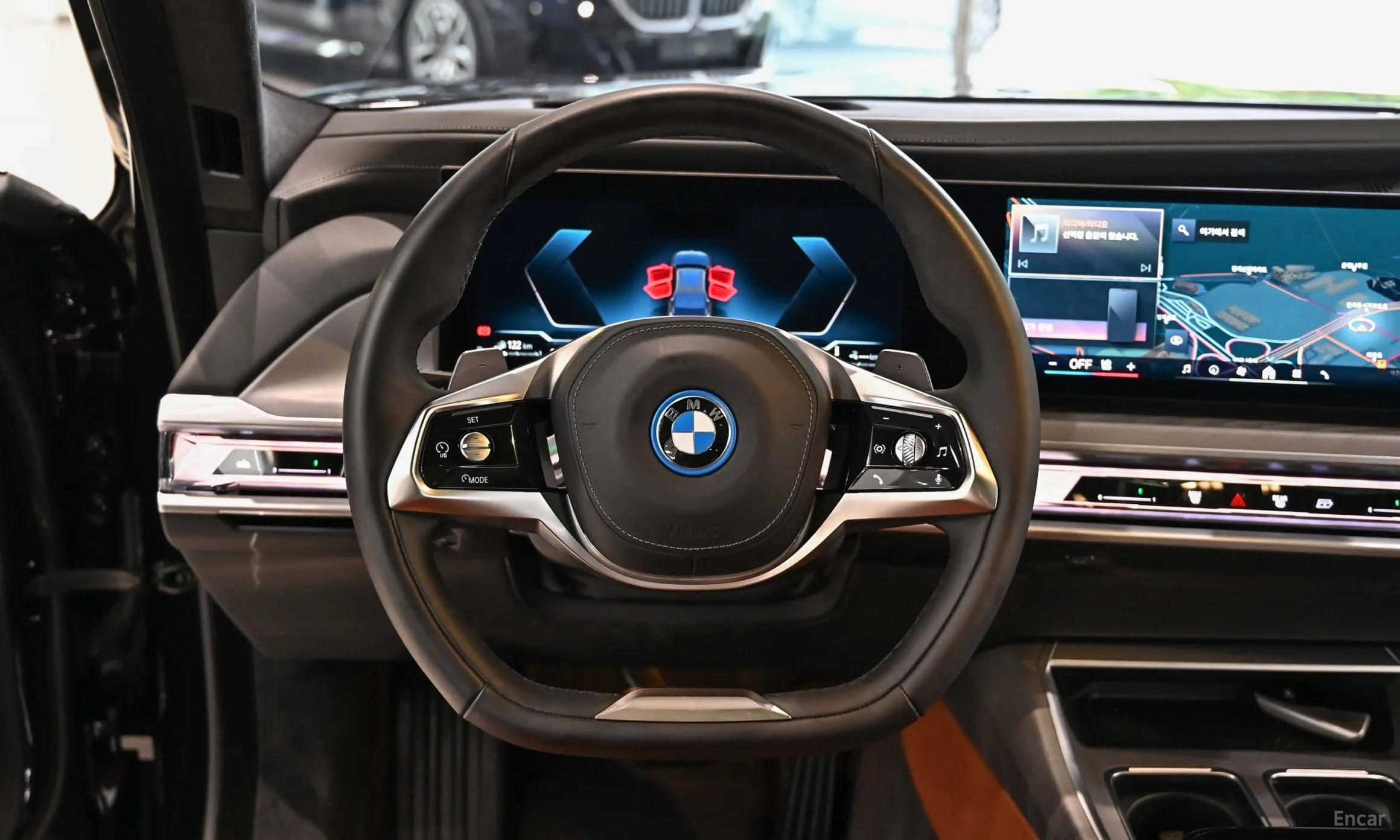 BMW 7 Series (G70) превью 16