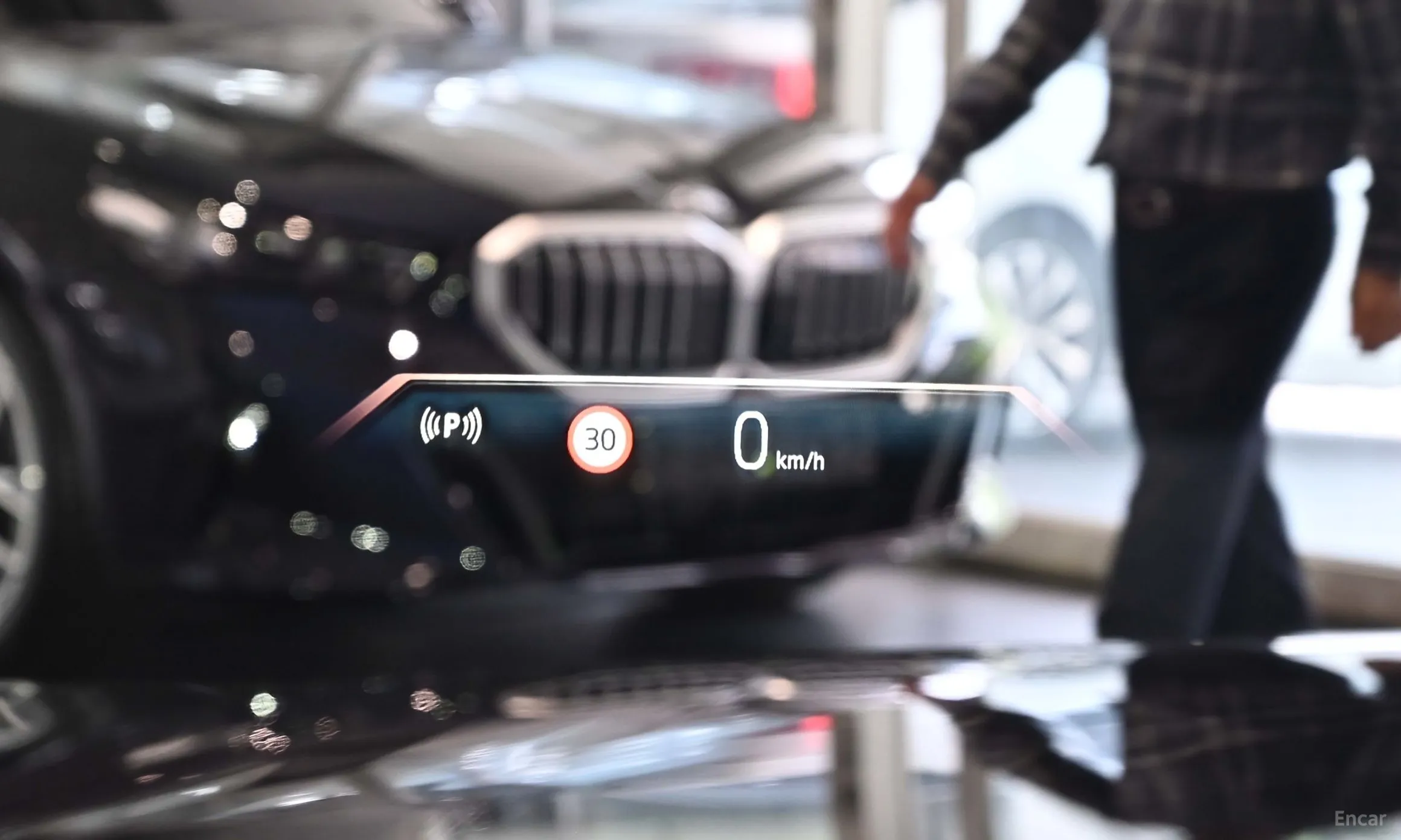BMW 7 Series (G70) превью 19