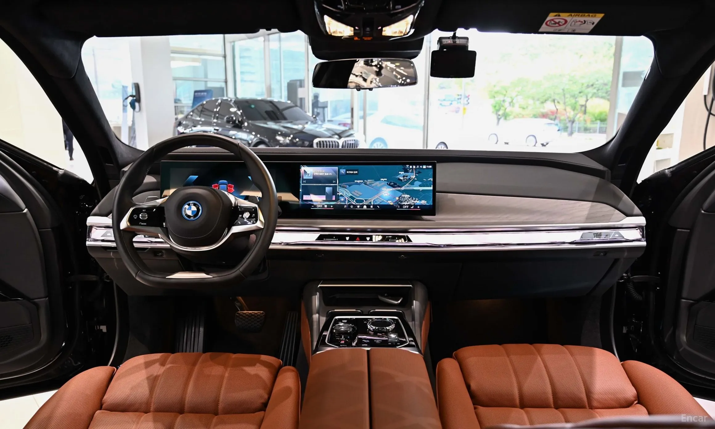 BMW 7 Series (G70) превью 8