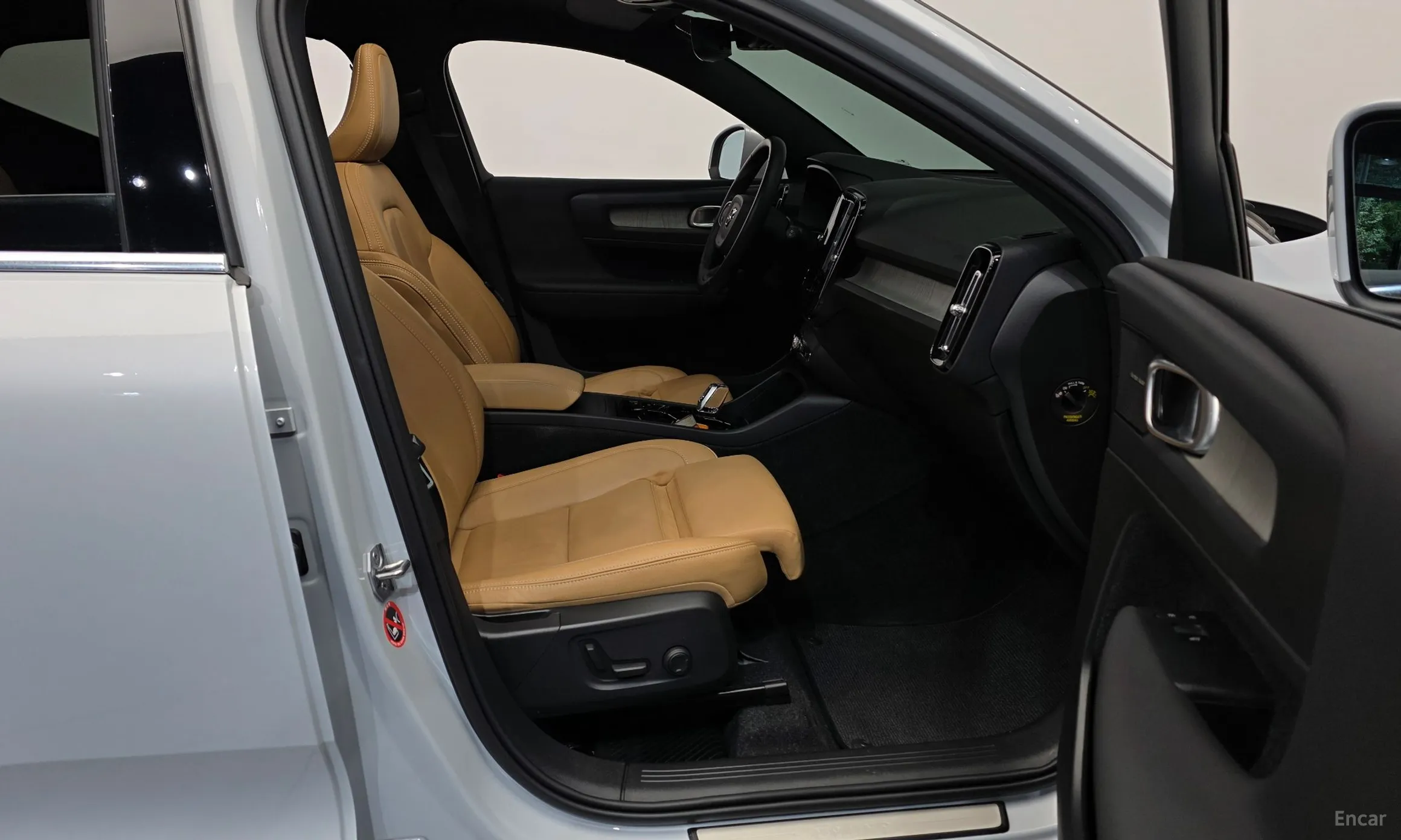 Volvo XC40 превью 11