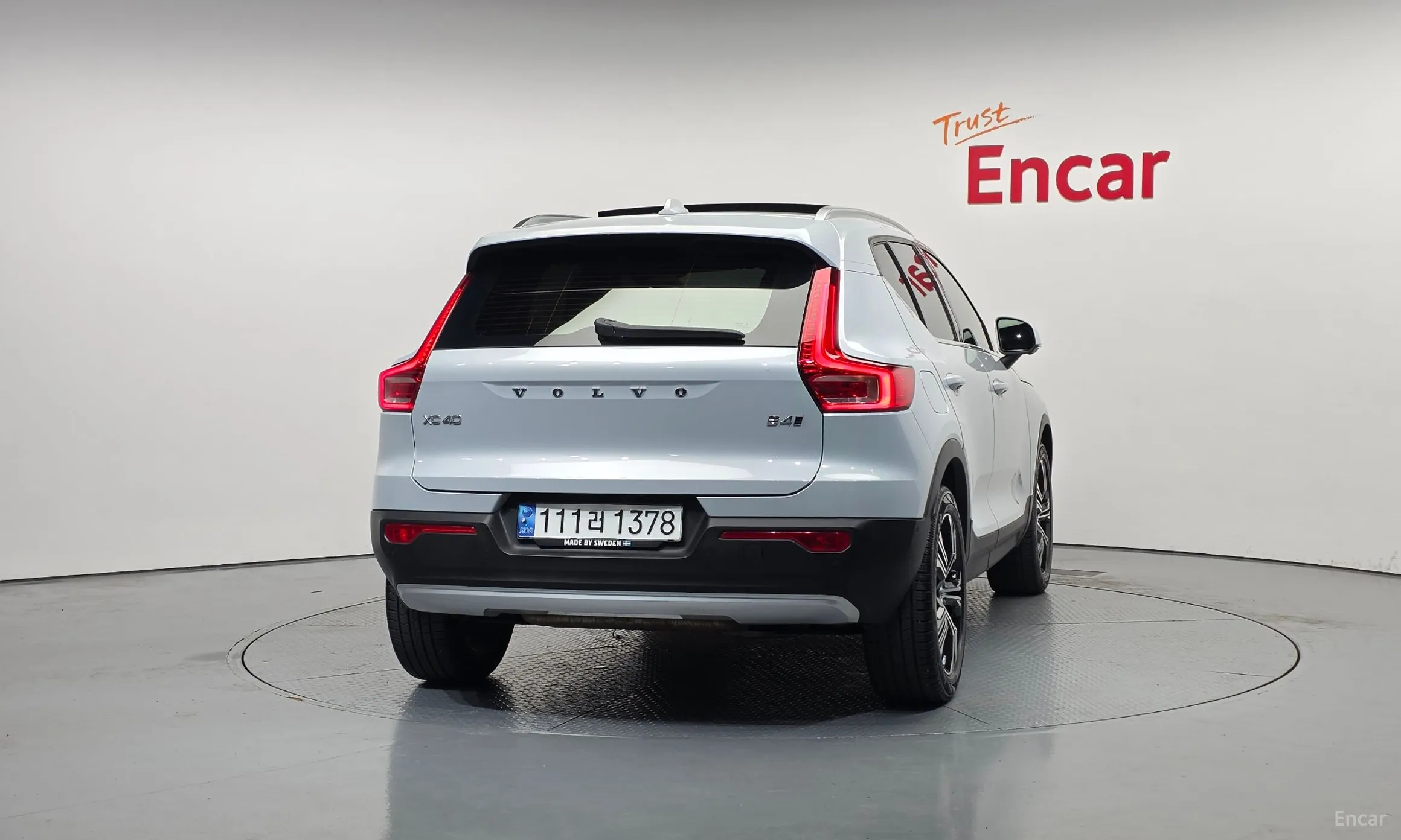 Volvo XC40 превью 4